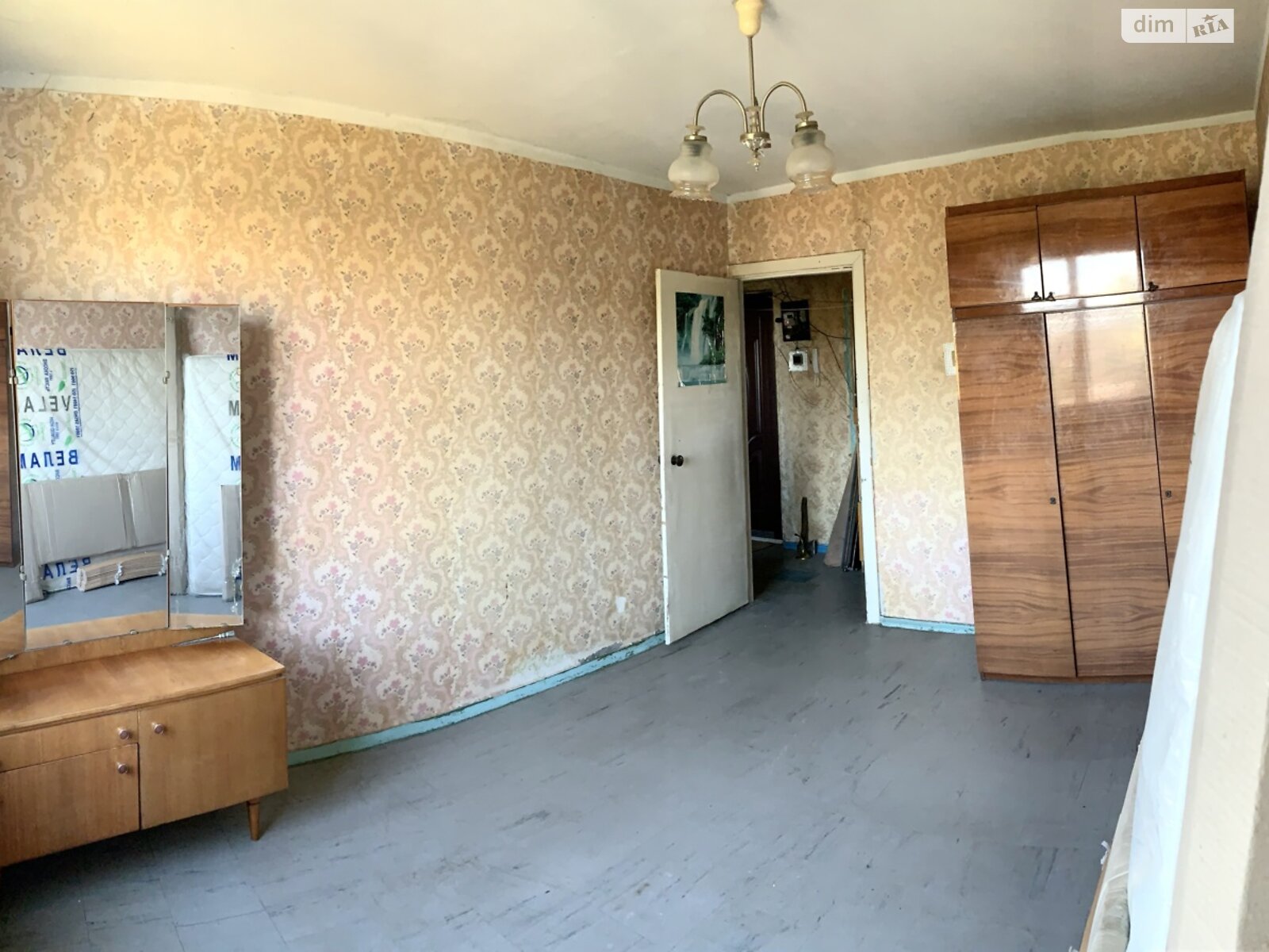 Продаж трикімнатної квартири в Кривому Розі, на шосе Дніпропетровське, район Довгинцівський фото 1 Продаж трикімнатної квартири в Кривому Розі, на шосе Дніпропетровське, район Довгинцівський фото 1