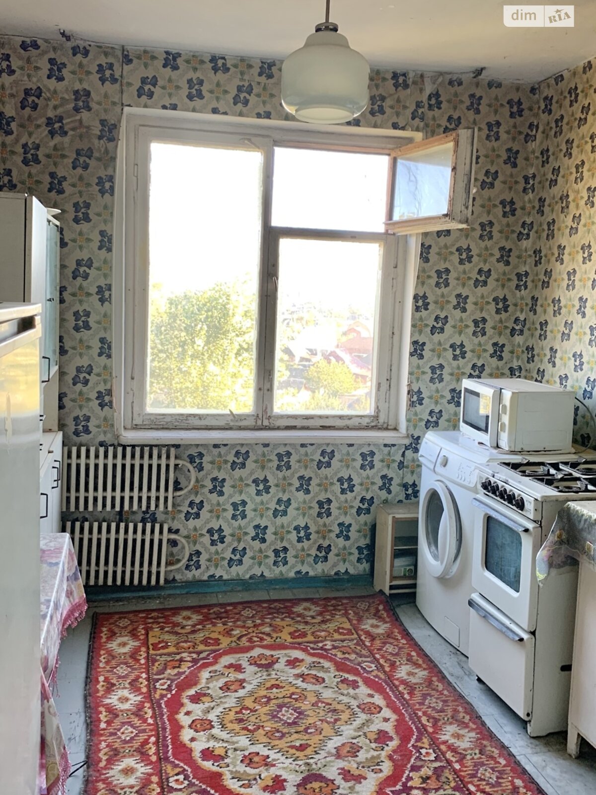 Продаж трикімнатної квартири в Кривому Розі, на шосе Дніпропетровське, район Довгинцівський фото 1 Продаж трикімнатної квартири в Кривому Розі, на шосе Дніпропетровське, район Довгинцівський фото 1