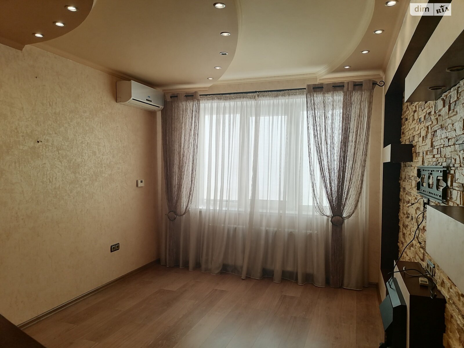 Продажа трехкомнатной квартиры в Кривом Роге, на ул. Егора Биркуна 1, район Долгинцевский фото 1 Продажа трехкомнатной квартиры в Кривом Роге, на ул. Егора Биркуна 1, район Долгинцевский фото 1