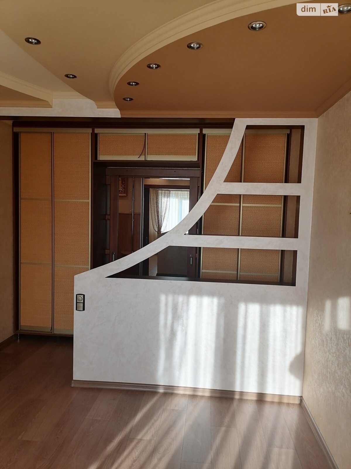 Продажа трехкомнатной квартиры в Кривом Роге, на ул. Егора Биркуна 1, район Долгинцевский фото 1 Продажа трехкомнатной квартиры в Кривом Роге, на ул. Егора Биркуна 1, район Долгинцевский фото 1