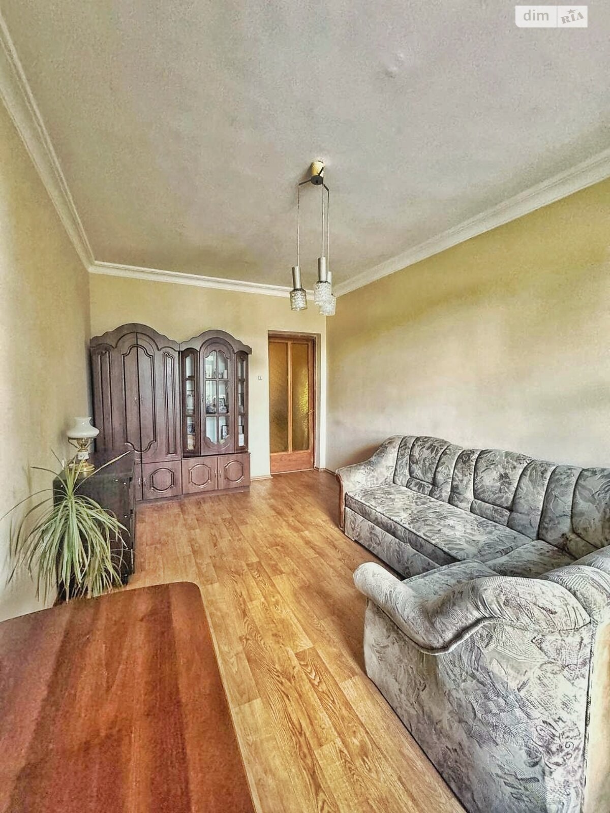 Продажа двухкомнатной квартиры в Кривом Роге, на ул. Магистральная, кв. 15, район Долгинцевский фото 1 Продажа двухкомнатной квартиры в Кривом Роге, на ул. Магистральная, кв. 15, район Долгинцевский фото 1
