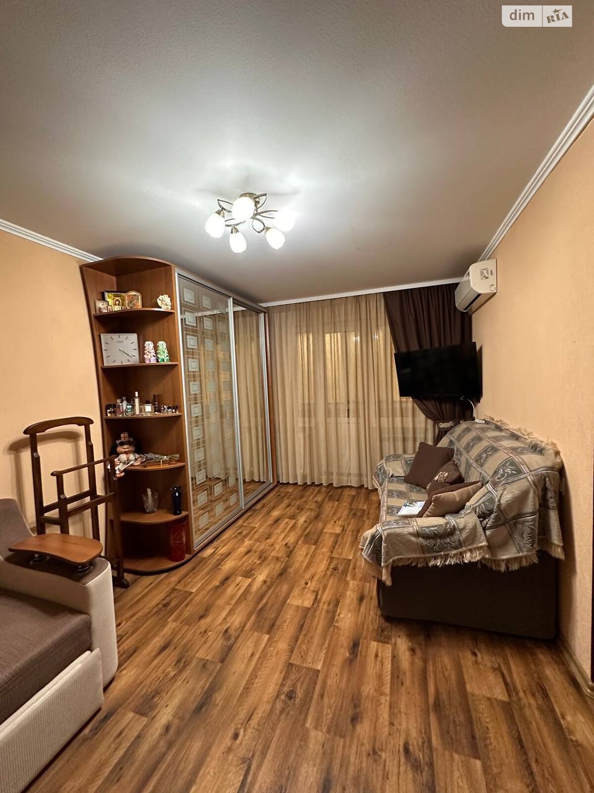 Продаж однокімнатної квартири в Кривому Розі, на вул. Соборності 79, кв. 58, район Довгинцівський фото 1 Продаж однокімнатної квартири в Кривому Розі, на вул. Соборності 79, кв. 58, район Довгинцівський фото 1