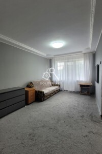 Продажа трехкомнатной квартиры в Кривом Роге, на ул. Соборности 113, район Долгинцевский фото 2
