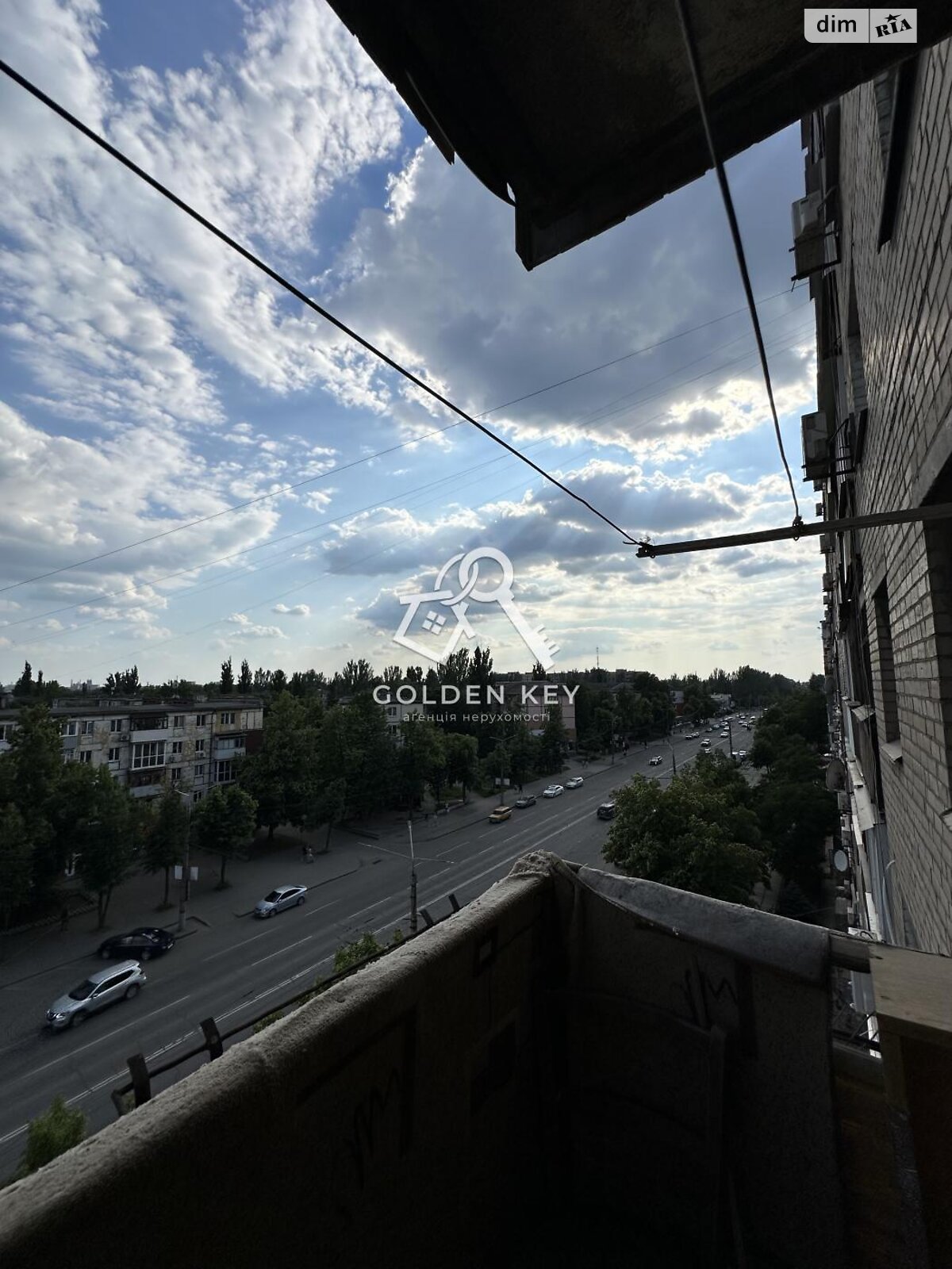Продаж трикімнатної квартири в Кривому Розі, на просп. Університетський 69, район Довгинцівський фото 1 Продаж трикімнатної квартири в Кривому Розі, на просп. Університетський 69, район Довгинцівський фото 1