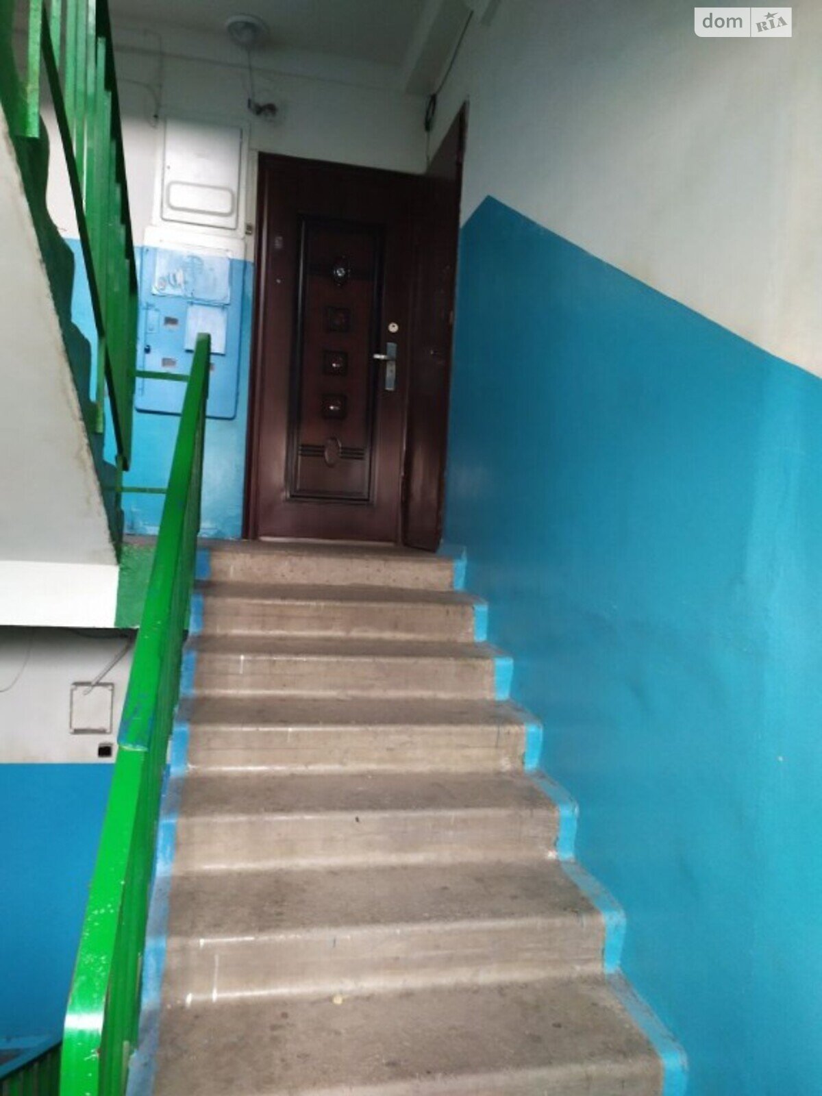 Продажа трехкомнатной квартиры в Кривом Роге, на ул. Якира, район Металлургический фото 1