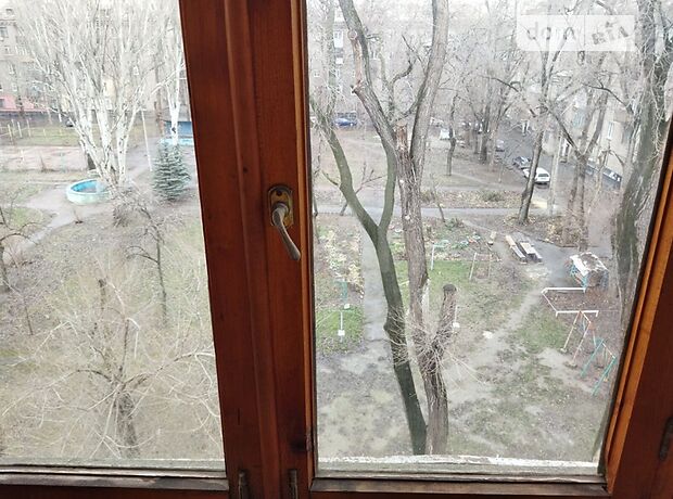 Продажа двухкомнатной квартиры в Кривом Роге, на Гурова Вадима 11 район Дзержинский фото 1 Продажа двухкомнатной квартиры в Кривом Роге, на Гурова Вадима 11 район Дзержинский фото 1