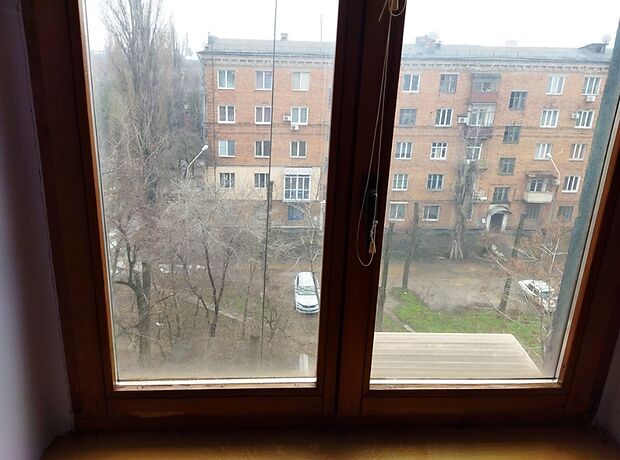 Продажа двухкомнатной квартиры в Кривом Роге, на Гурова Вадима 11 район Дзержинский фото 1 Продажа двухкомнатной квартиры в Кривом Роге, на Гурова Вадима 11 район Дзержинский фото 1