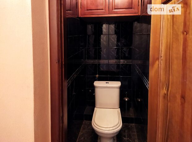 Продажа двухкомнатной квартиры в Кривом Роге, на Гурова Вадима 11 район Дзержинский фото 1 Продажа двухкомнатной квартиры в Кривом Роге, на Гурова Вадима 11 район Дзержинский фото 1