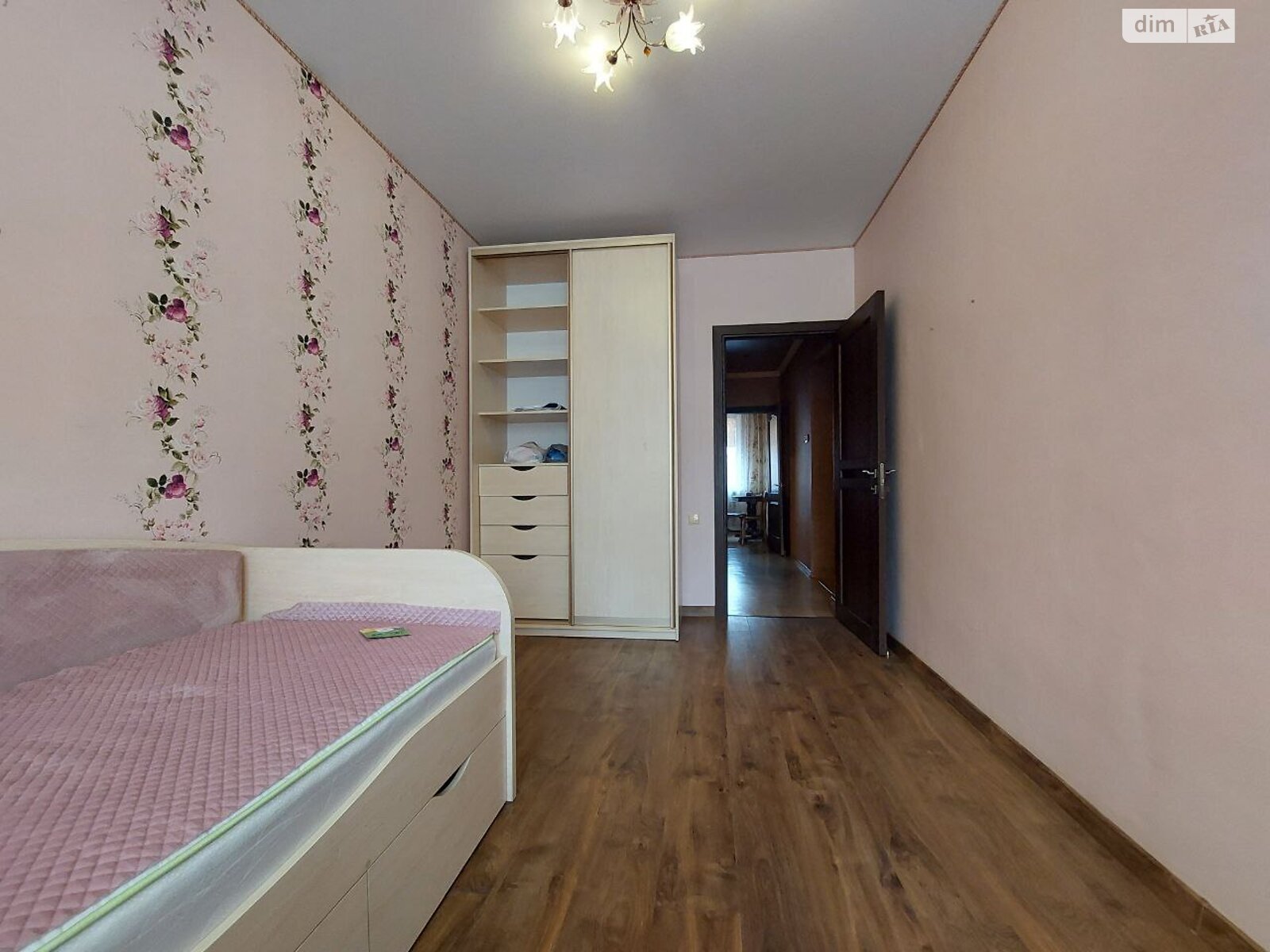 Продажа двухкомнатной квартиры в Кривом Роге, на ул. Галатова, район Металлургический фото 1 Продажа двухкомнатной квартиры в Кривом Роге, на ул. Галатова, район Металлургический фото 1