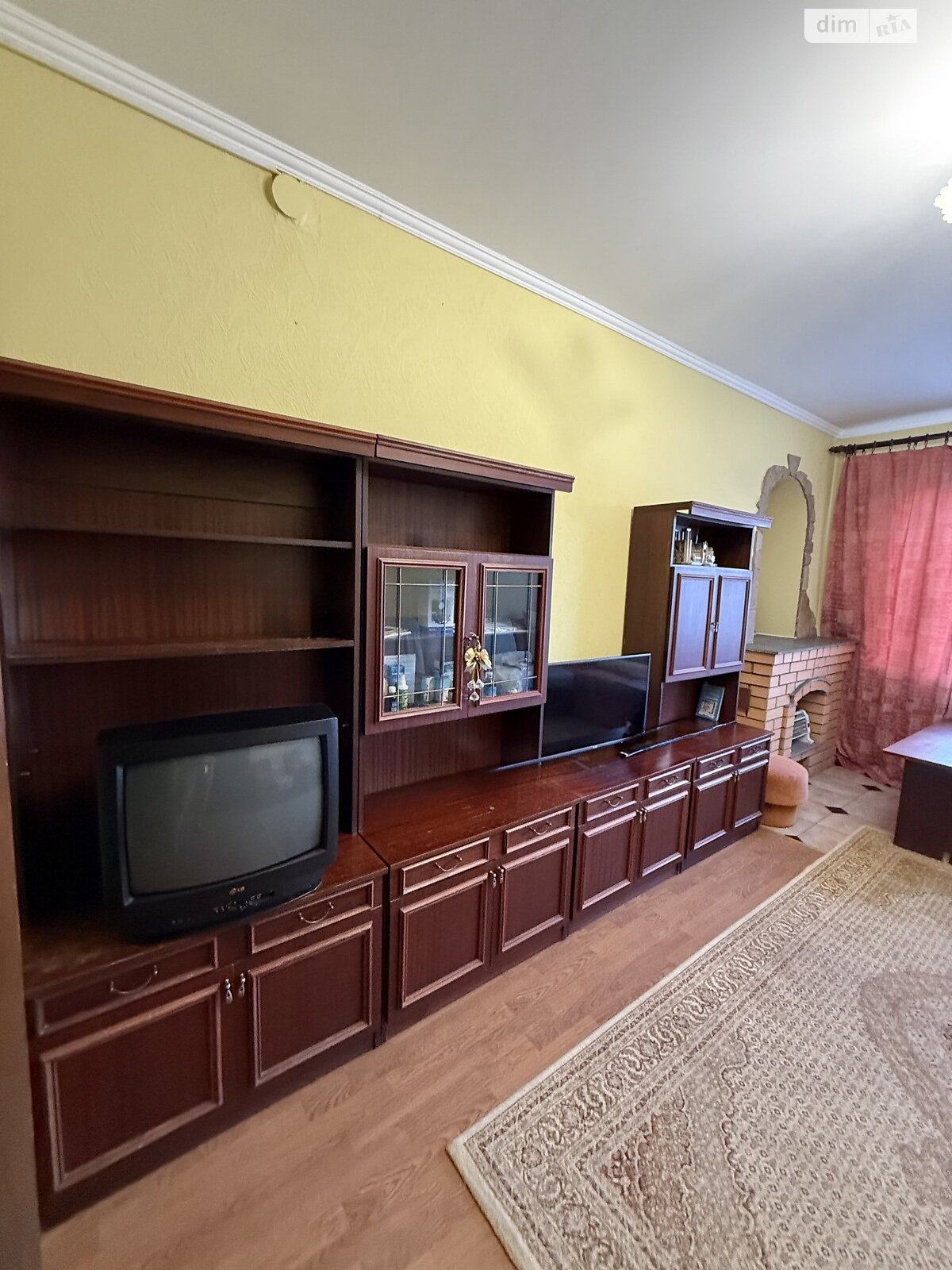 Продаж трикімнатної квартири в Кривому Розі, на мкр. Індустріальний 69, фото 1