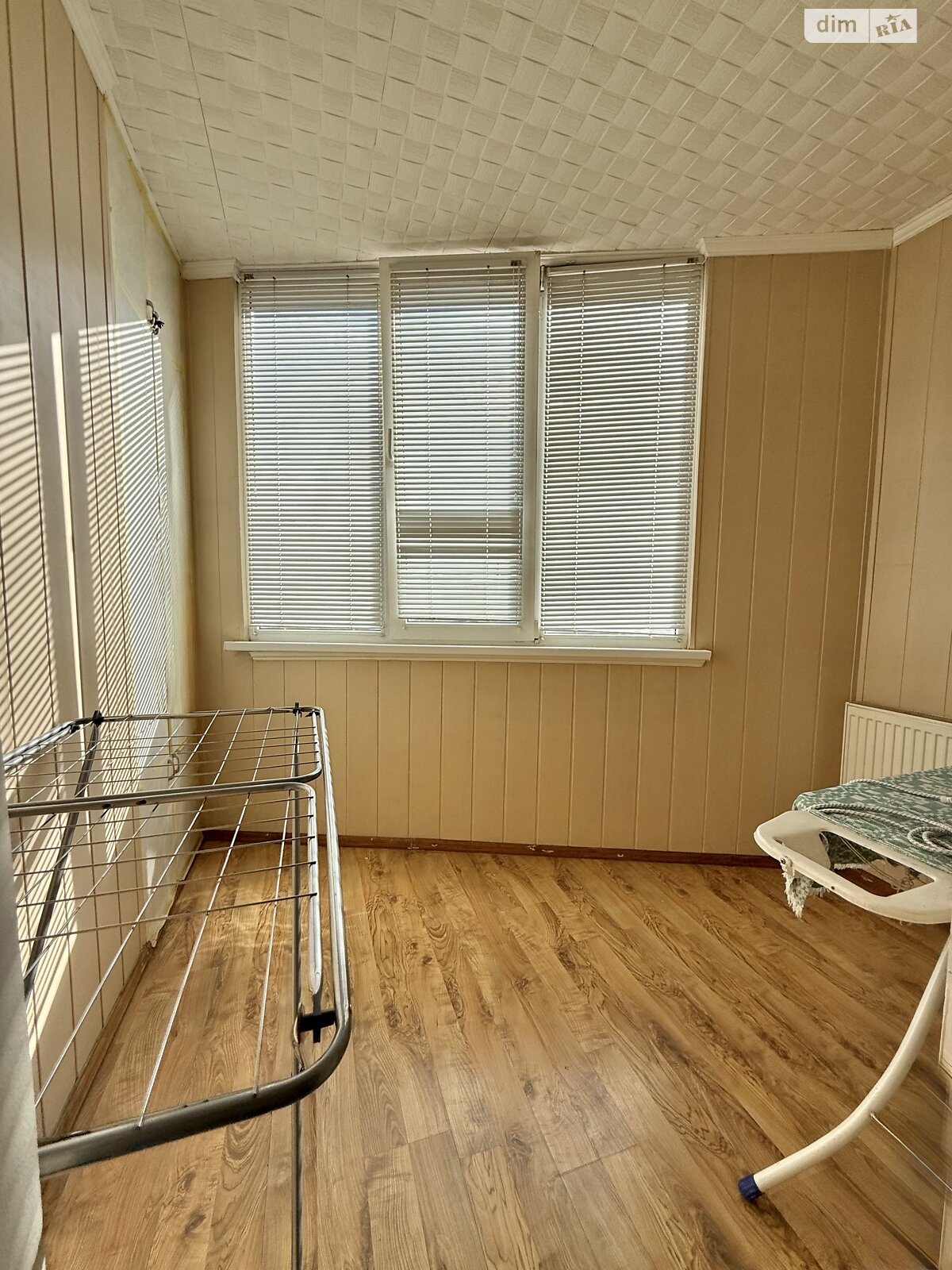 Продаж трикімнатної квартири в Кривому Розі, на мкр. Індустріальний 69, фото 1