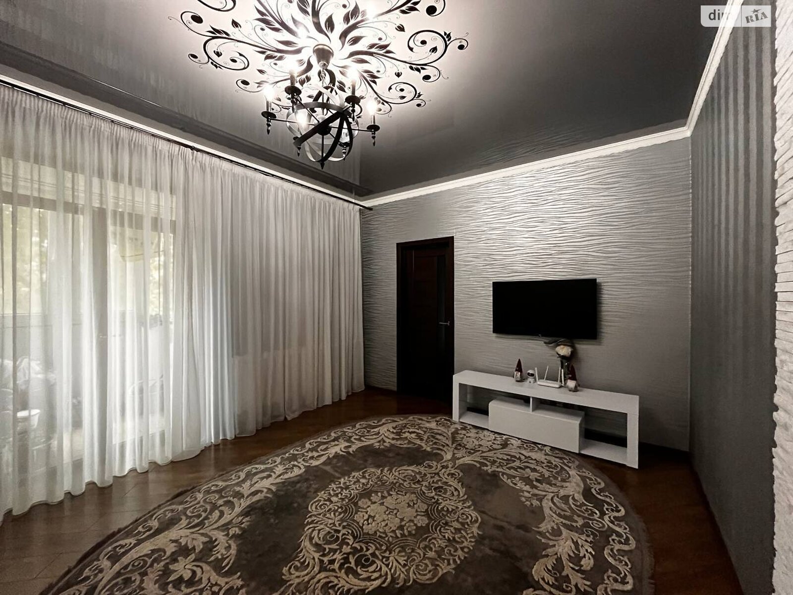 Продаж трикімнатної квартири в Кривому Розі, на вул. Української Добровольчої Армії 31, район Інгулецький фото 1 Продаж трикімнатної квартири в Кривому Розі, на вул. Української Добровольчої Армії 31, район Інгулецький фото 1