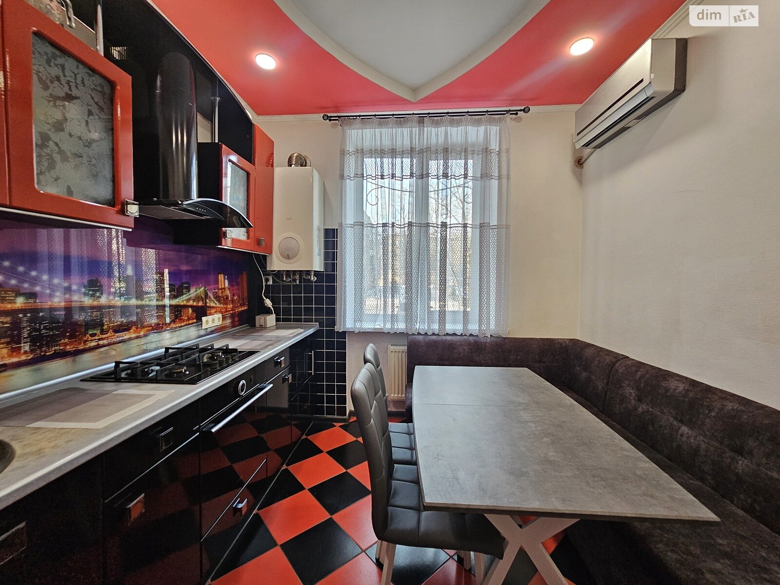 Продажа двухкомнатной квартиры в Кривом Роге, на просп. Южный 7, район Ингулецкий фото 1 Продажа двухкомнатной квартиры в Кривом Роге, на просп. Южный 7, район Ингулецкий фото 1