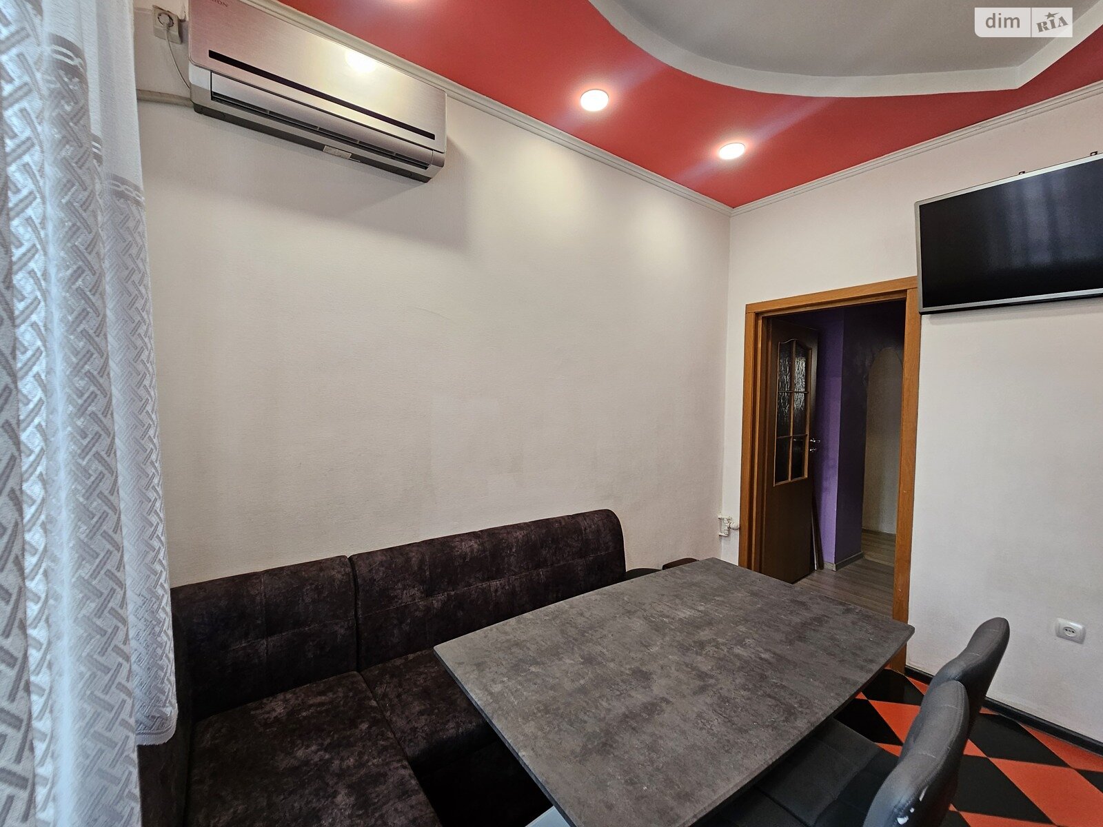 Продажа двухкомнатной квартиры в Кривом Роге, на просп. Южный 7, район Ингулецкий фото 1 Продажа двухкомнатной квартиры в Кривом Роге, на просп. Южный 7, район Ингулецкий фото 1