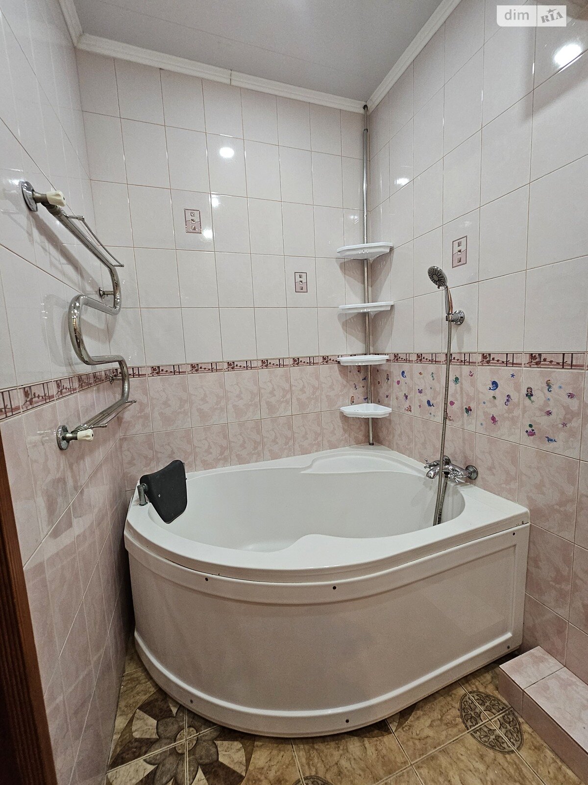 Продажа двухкомнатной квартиры в Кривом Роге, на просп. Южный 7, район Ингулецкий фото 1 Продажа двухкомнатной квартиры в Кривом Роге, на просп. Южный 7, район Ингулецкий фото 1