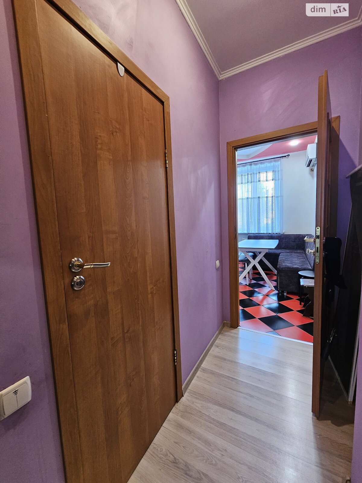 Продажа двухкомнатной квартиры в Кривом Роге, на просп. Южный 7, район Ингулецкий фото 1 Продажа двухкомнатной квартиры в Кривом Роге, на просп. Южный 7, район Ингулецкий фото 1