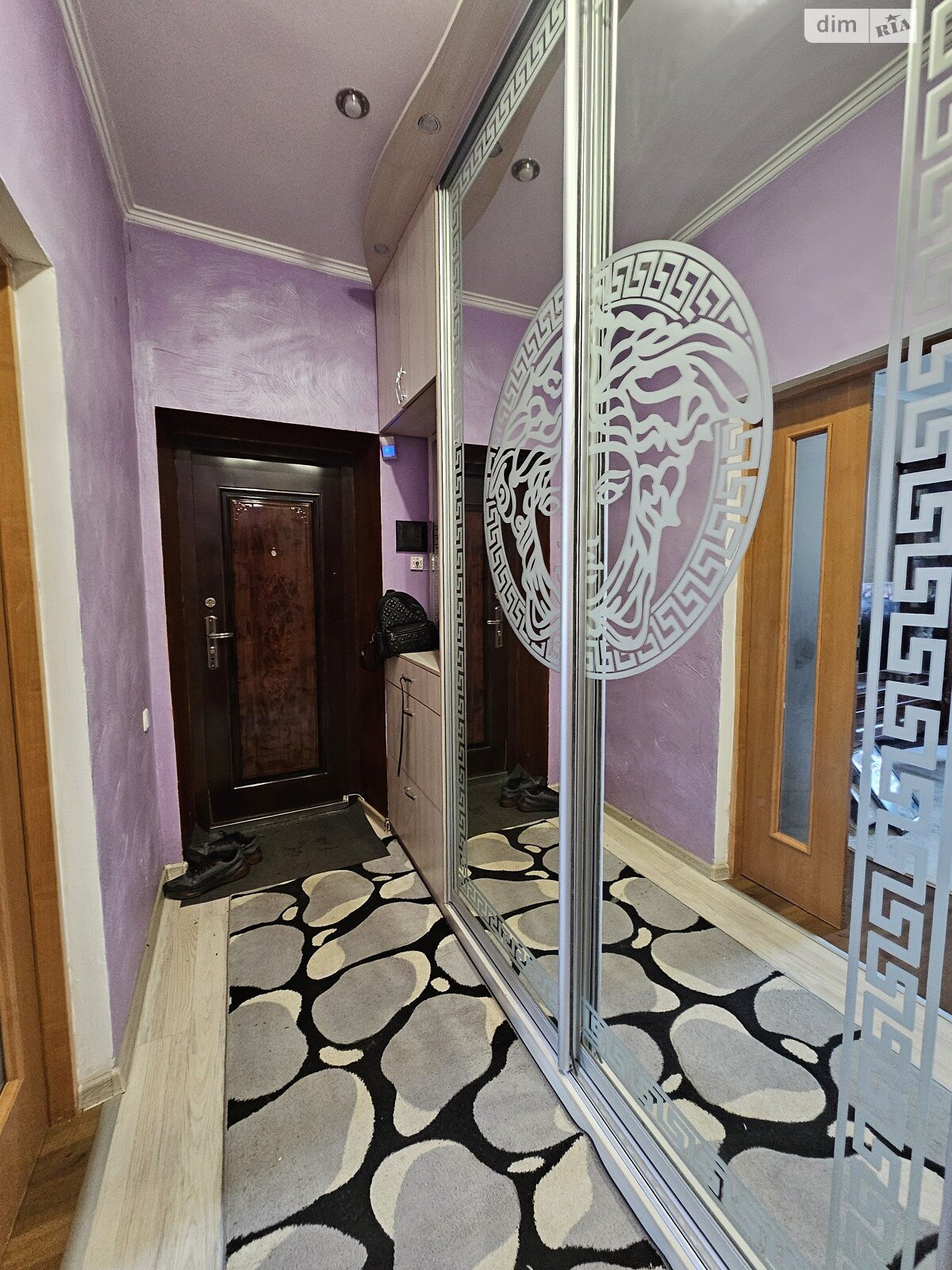 Продажа двухкомнатной квартиры в Кривом Роге, на просп. Южный 7, район Ингулецкий фото 1 Продажа двухкомнатной квартиры в Кривом Роге, на просп. Южный 7, район Ингулецкий фото 1