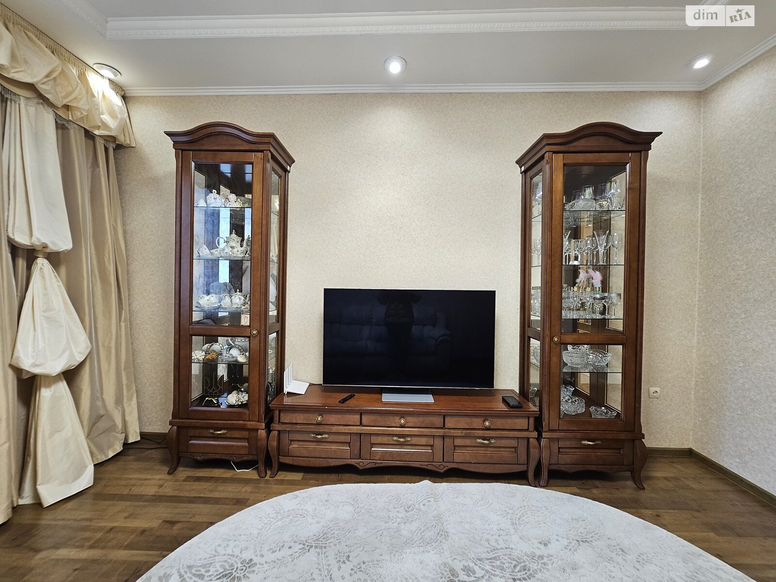 Продажа двухкомнатной квартиры в Кривом Роге, на просп. Южный 7, район Ингулецкий фото 1 Продажа двухкомнатной квартиры в Кривом Роге, на просп. Южный 7, район Ингулецкий фото 1