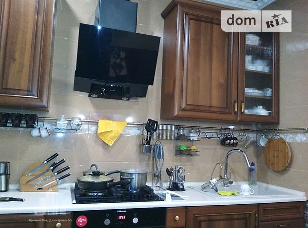 Продаж квартири, 2 кім., Дніпропетровська, Кривий Ріг, р‑н. Жовтневий, Симбірцева вулиця Продаж квартири, 2 кім., Дніпропетровська, Кривий Ріг, р‑н. Жовтневий, Симбірцева вулиця