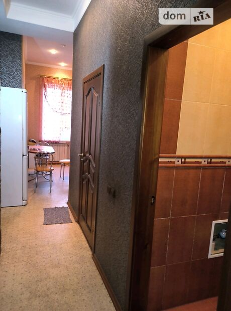 Продажа трехкомнатной квартиры в Кривом Роге, на ул. XX Партсъезда, район Жовтневый фото 1 Продажа трехкомнатной квартиры в Кривом Роге, на ул. XX Партсъезда, район Жовтневый фото 1