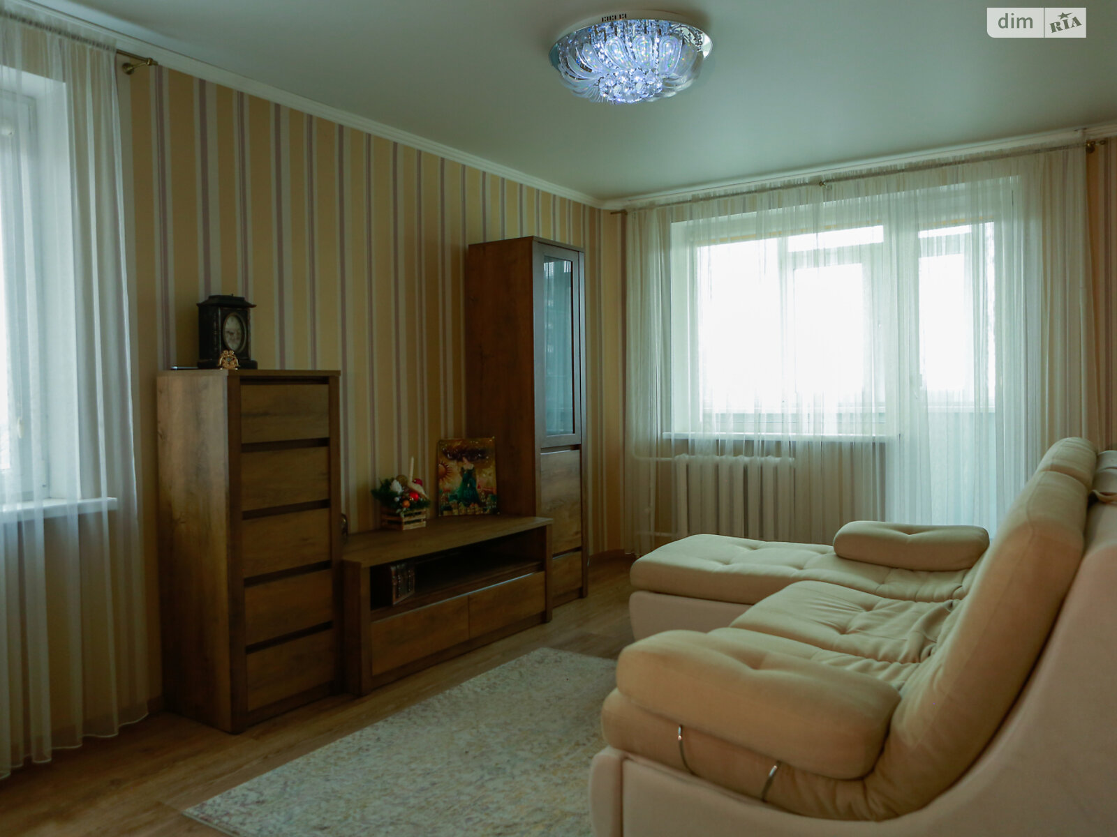 Продажа трехкомнатной квартиры в Кривом Роге, на шоссе Днепропетровское, район Кривой Рог фото 1