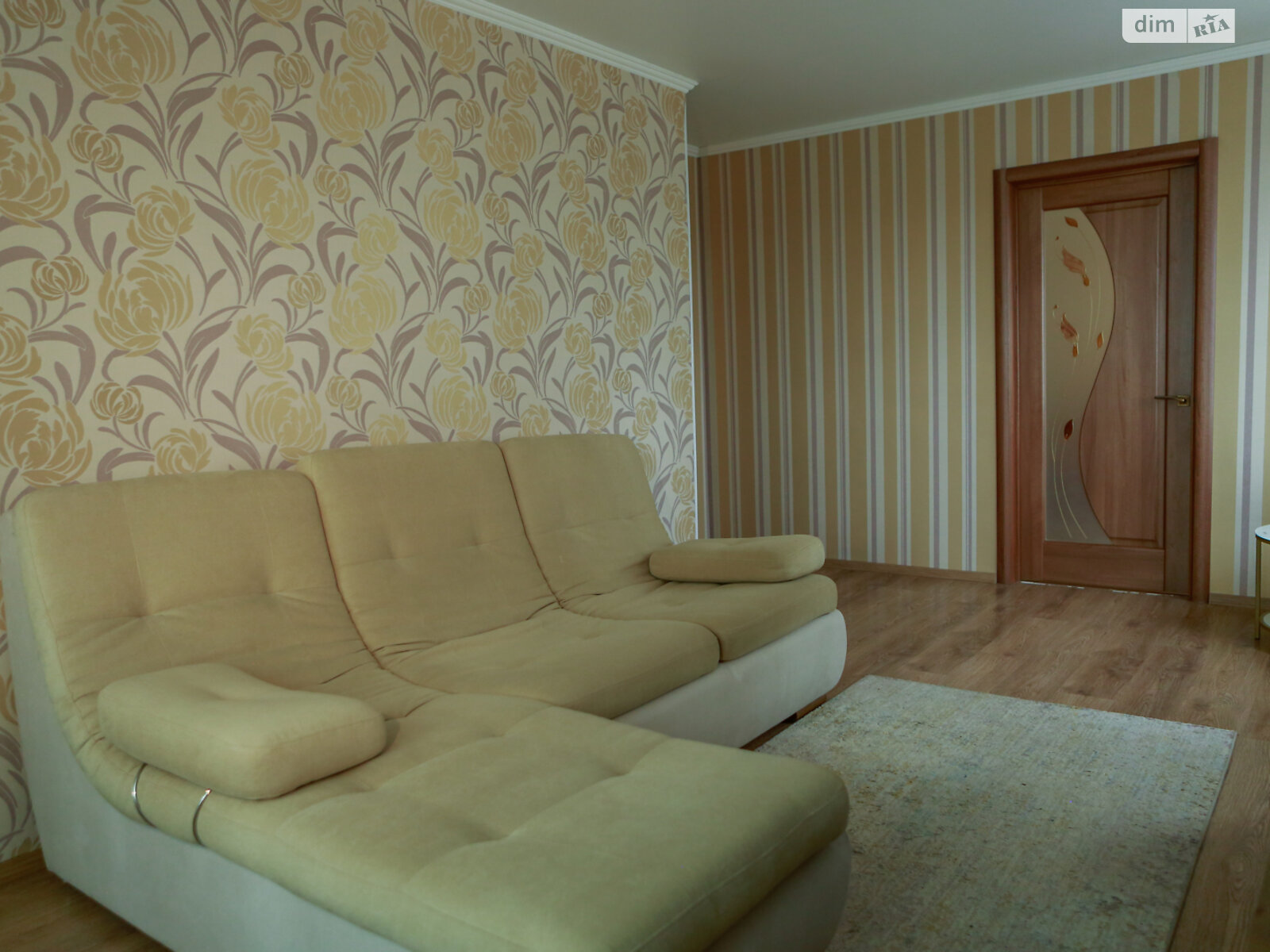 Продажа трехкомнатной квартиры в Кривом Роге, на шоссе Днепропетровское, район Кривой Рог фото 1