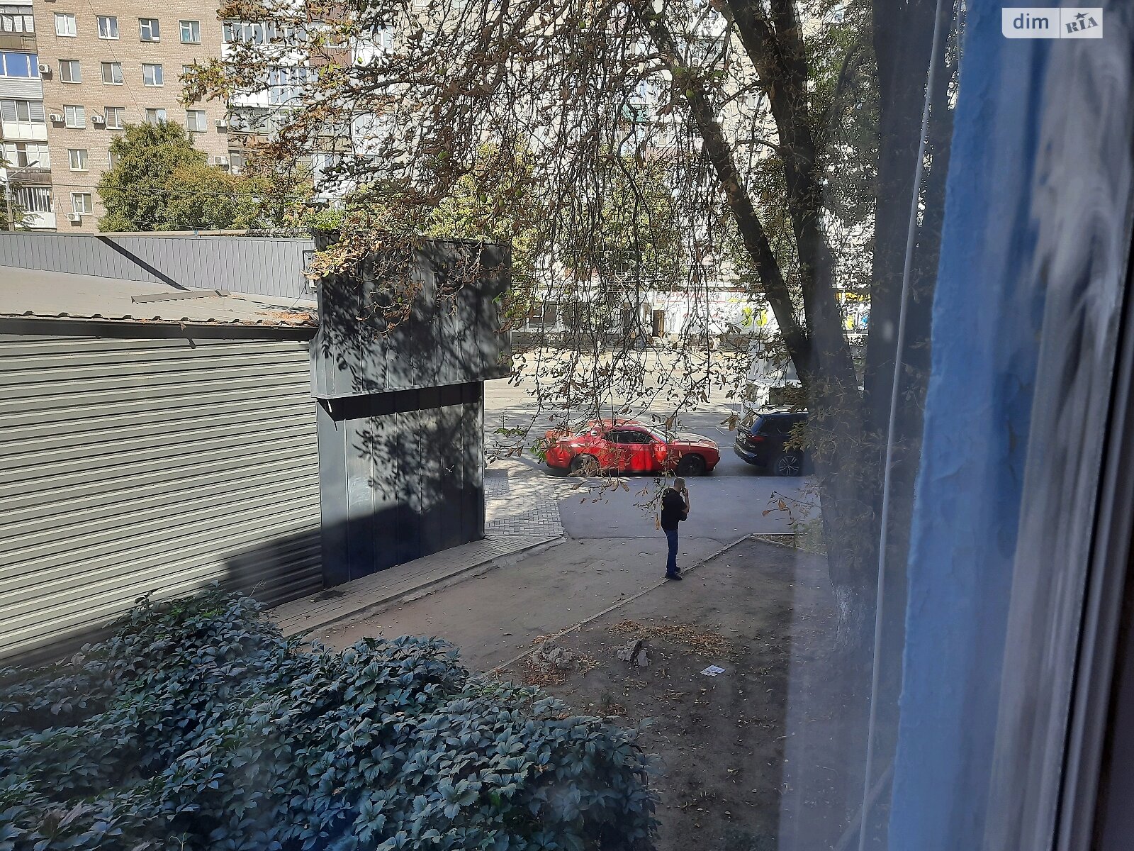 Продаж трикімнатної квартири в Кривому Розі, на просп. Гагаріна 64, кв. 8, район Металургійний фото 1