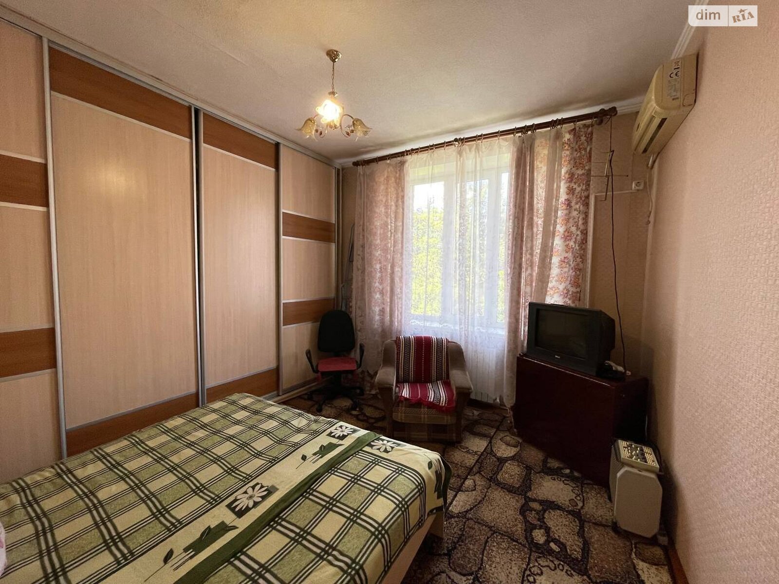 Продажа двухкомнатной квартиры в Кривом Роге, на ул. Криворожстали 54, район Металлургический фото 1 Продажа двухкомнатной квартиры в Кривом Роге, на ул. Криворожстали 54, район Металлургический фото 1
