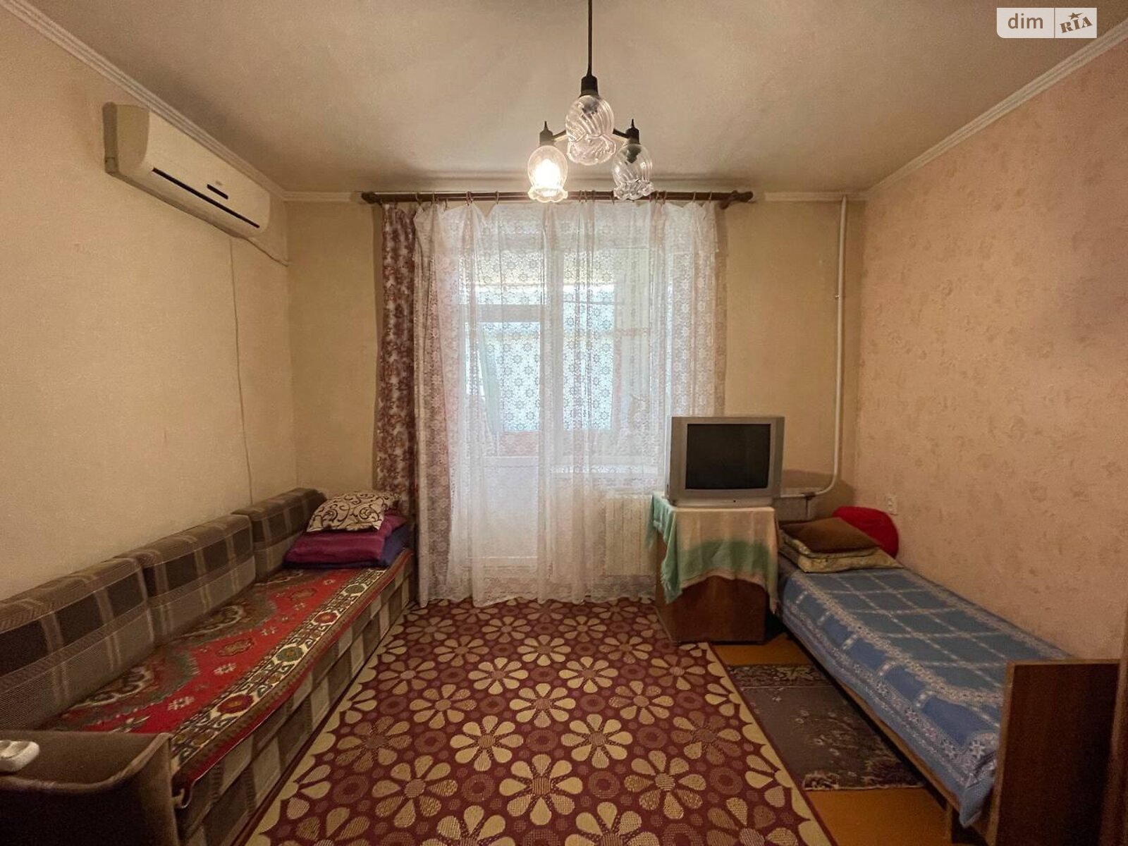 Продажа двухкомнатной квартиры в Кривом Роге, на ул. Криворожстали 54, район Металлургический фото 1 Продажа двухкомнатной квартиры в Кривом Роге, на ул. Криворожстали 54, район Металлургический фото 1