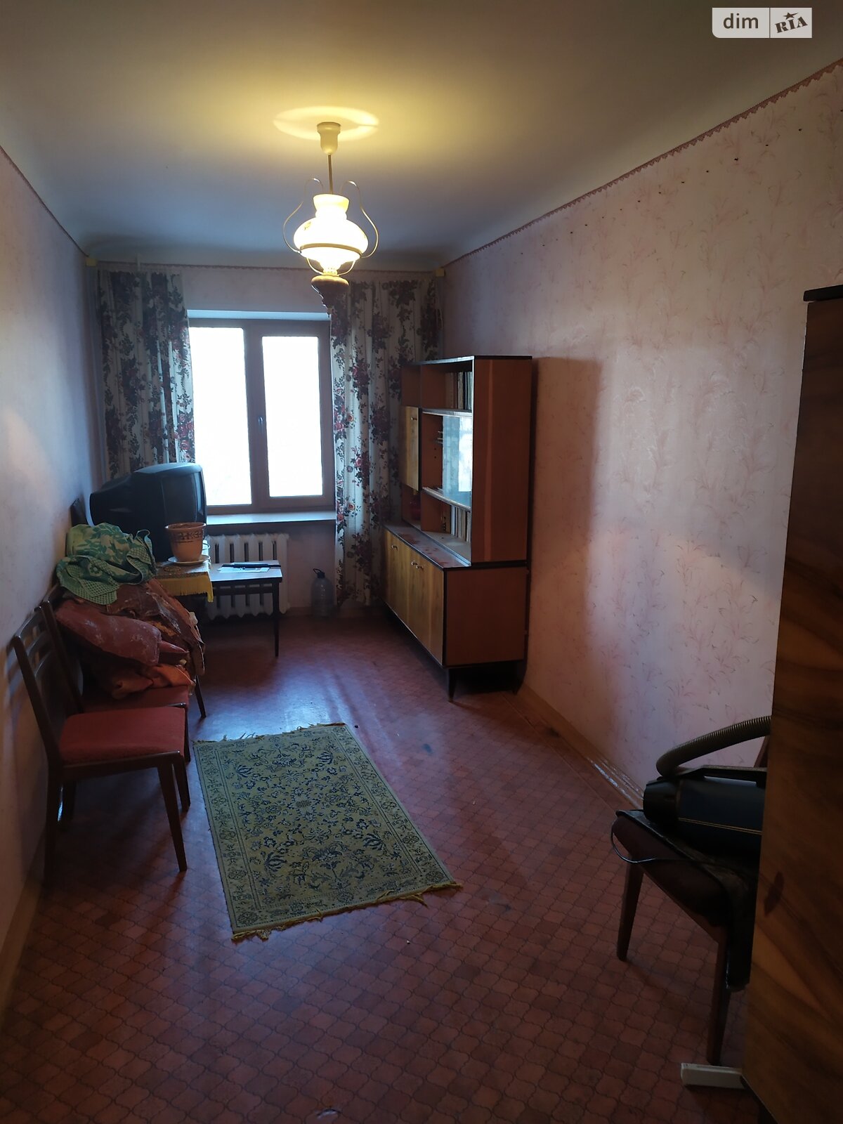 Продажа трехкомнатной квартиры в Кривом Роге, на ул. Криворожстали 50, район Металлургический фото 1 Продажа трехкомнатной квартиры в Кривом Роге, на ул. Криворожстали 50, район Металлургический фото 1