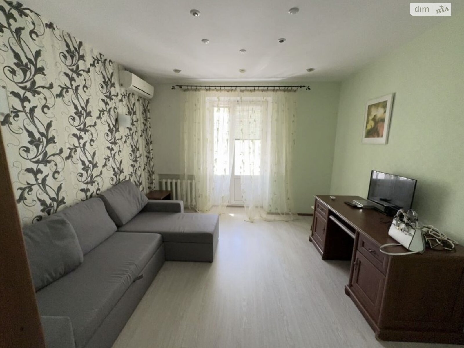 Продажа двухкомнатной квартиры в Кривом Роге, на просп. Металлургов 18, район Металлургический фото 1 Продажа двухкомнатной квартиры в Кривом Роге, на просп. Металлургов 18, район Металлургический фото 1