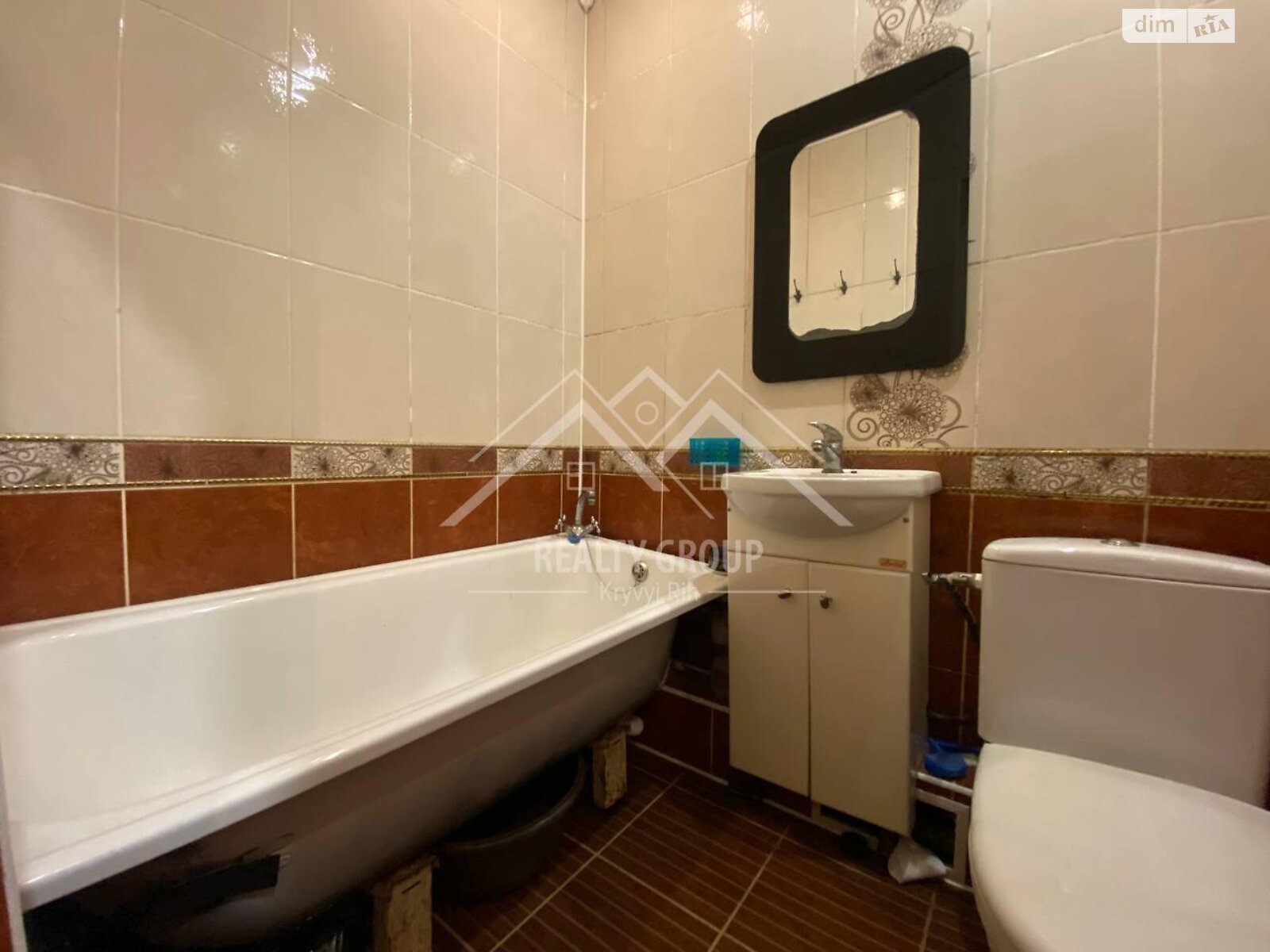 Продажа двухкомнатной квартиры в Кривом Роге, на ул. Мыстецкая 1, район Металлургический фото 1 Продажа двухкомнатной квартиры в Кривом Роге, на ул. Мыстецкая 1, район Металлургический фото 1