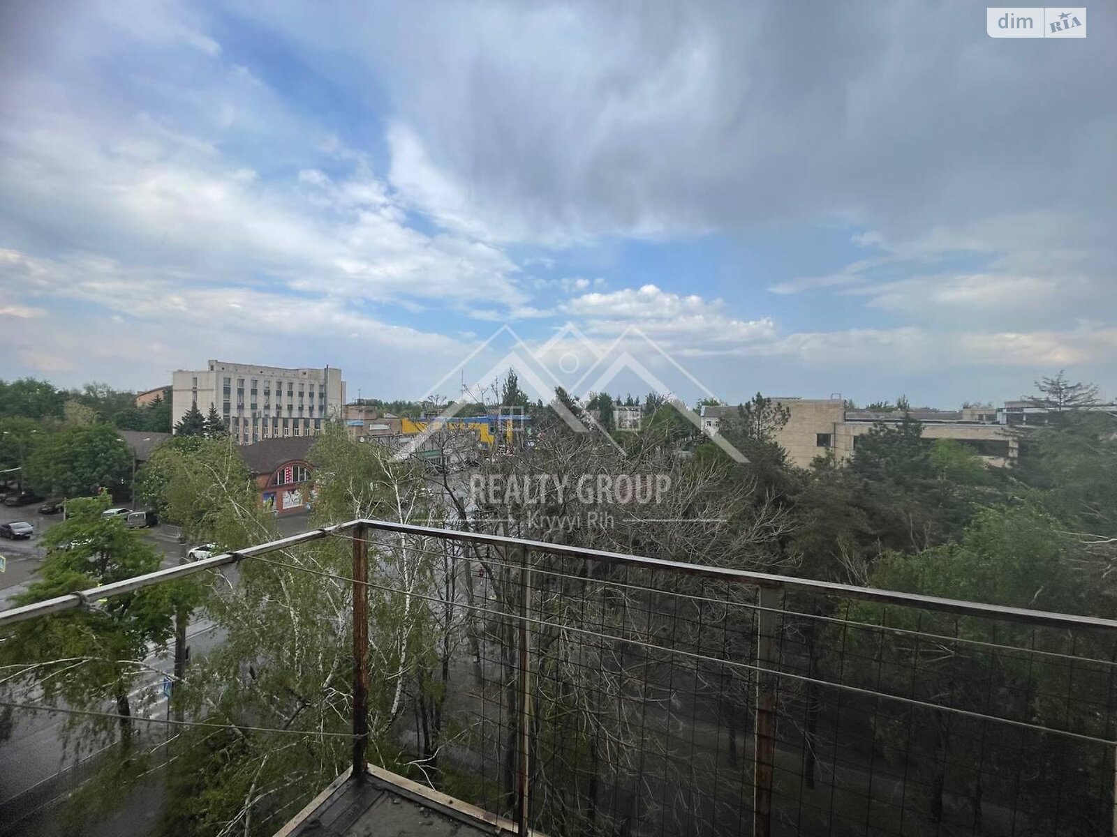 Продаж трикімнатної квартири в Кривому Розі, на вул. Соборності, район Металургійний фото 1 Продаж трикімнатної квартири в Кривому Розі, на вул. Соборності, район Металургійний фото 1