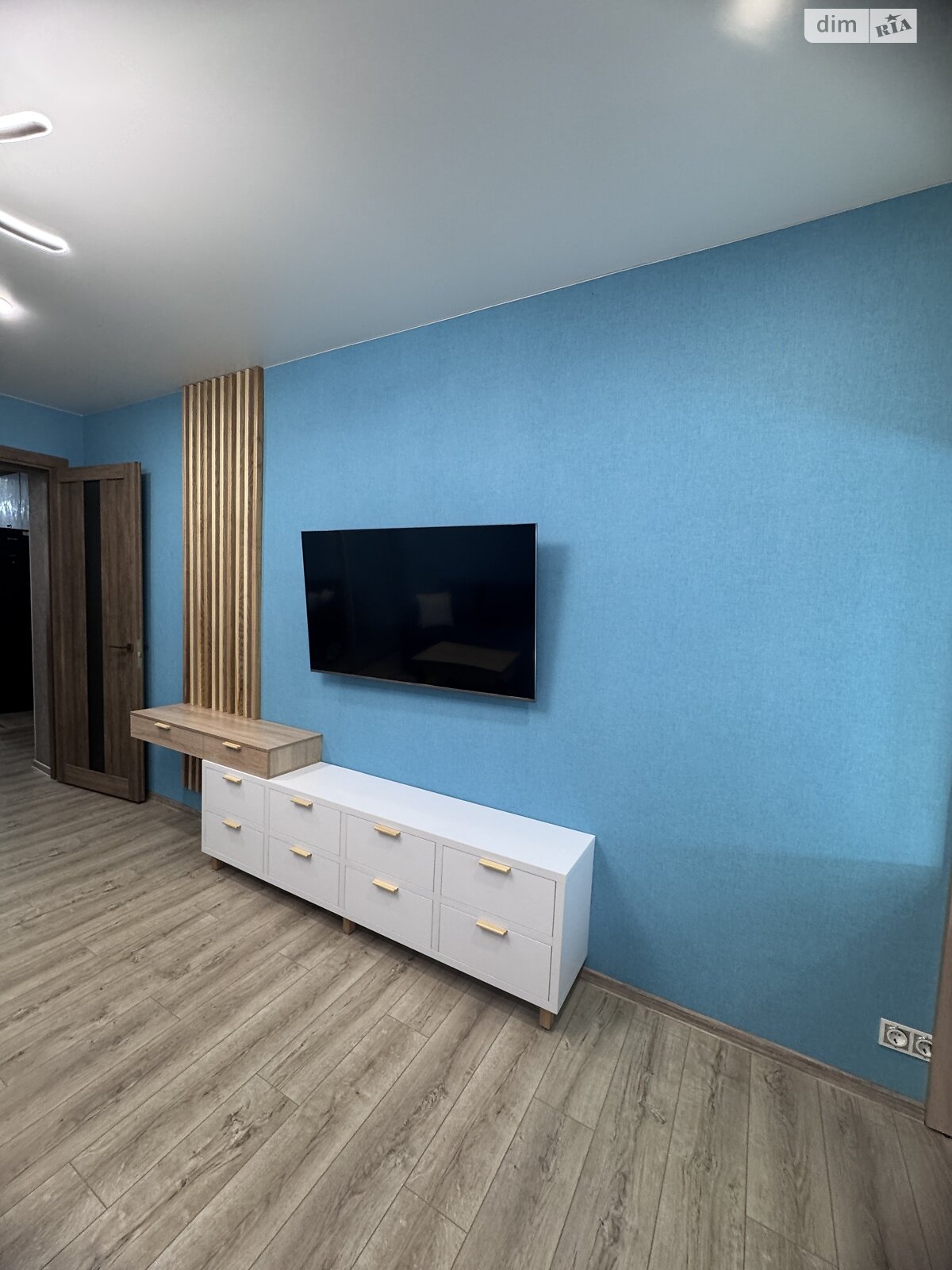 Продаж трикімнатної квартири в Кривому Розі, на вул. Степана Тільги 8, кв. 6, район Металургійний фото 1 Продаж трикімнатної квартири в Кривому Розі, на вул. Степана Тільги 8, кв. 6, район Металургійний фото 1