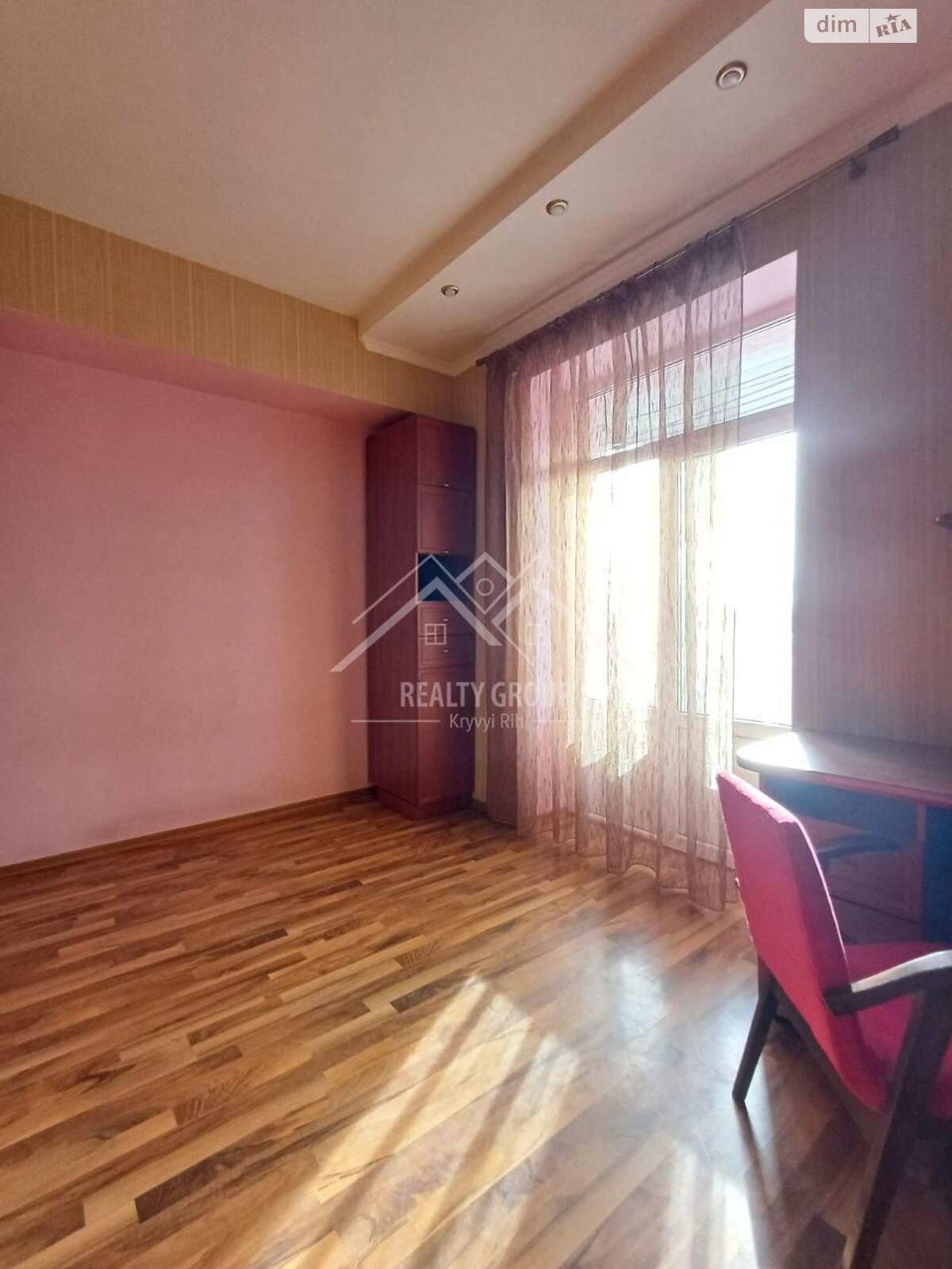 Продаж двокімнатної квартири в Кривому Розі, на вул. Святогеоргіївська, район Металургійний фото 1 Продаж двокімнатної квартири в Кривому Розі, на вул. Святогеоргіївська, район Металургійний фото 1