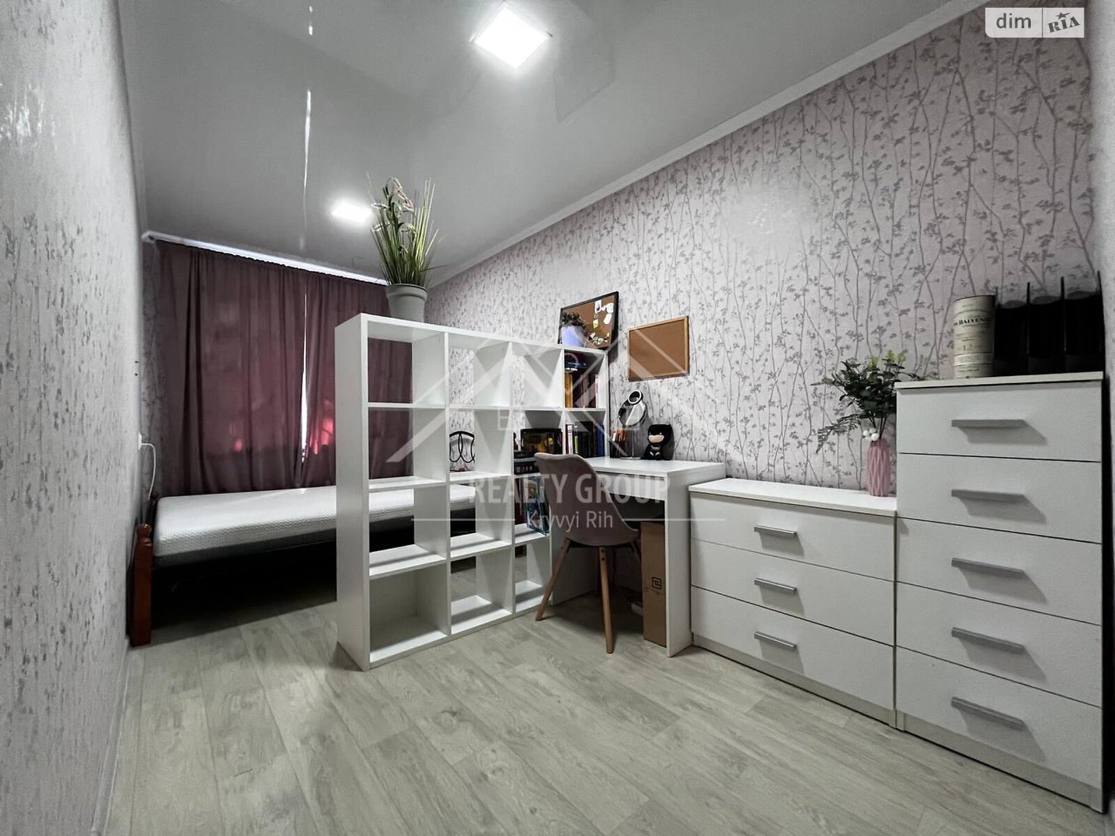 Продажа двухкомнатной квартиры в Кривом Роге, на просп. Университетский, район Металлургический фото 1