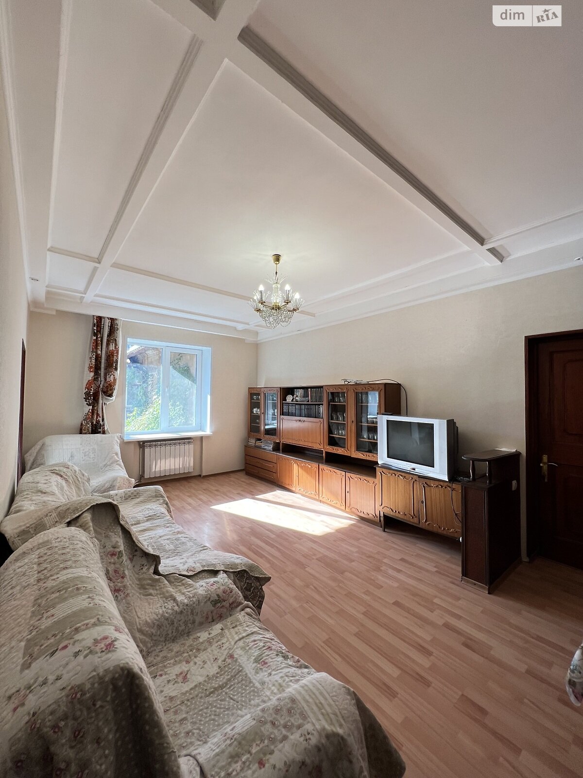 Продажа трехкомнатной квартиры в Кривом Роге, на ул. Вадима Гурова 2, район Металлургический фото 1 Продажа трехкомнатной квартиры в Кривом Роге, на ул. Вадима Гурова 2, район Металлургический фото 1