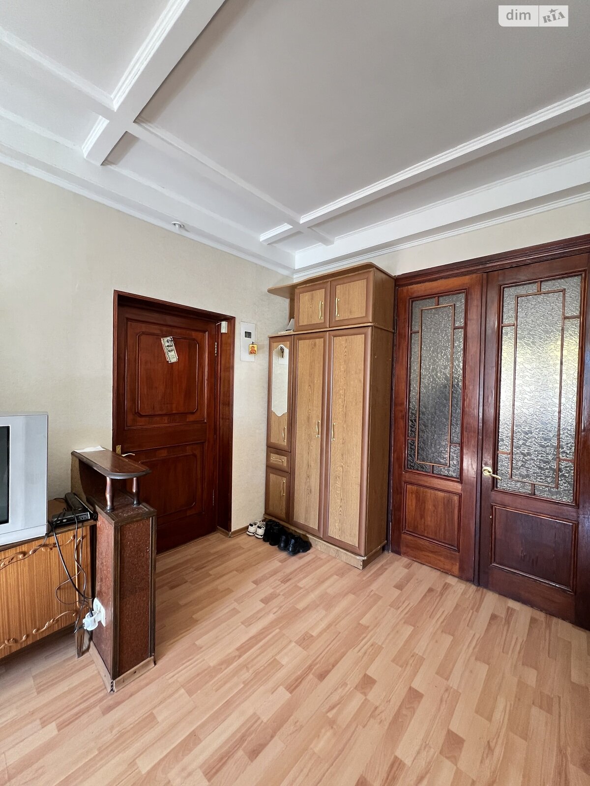 Продажа трехкомнатной квартиры в Кривом Роге, на ул. Вадима Гурова 2, район Металлургический фото 1 Продажа трехкомнатной квартиры в Кривом Роге, на ул. Вадима Гурова 2, район Металлургический фото 1