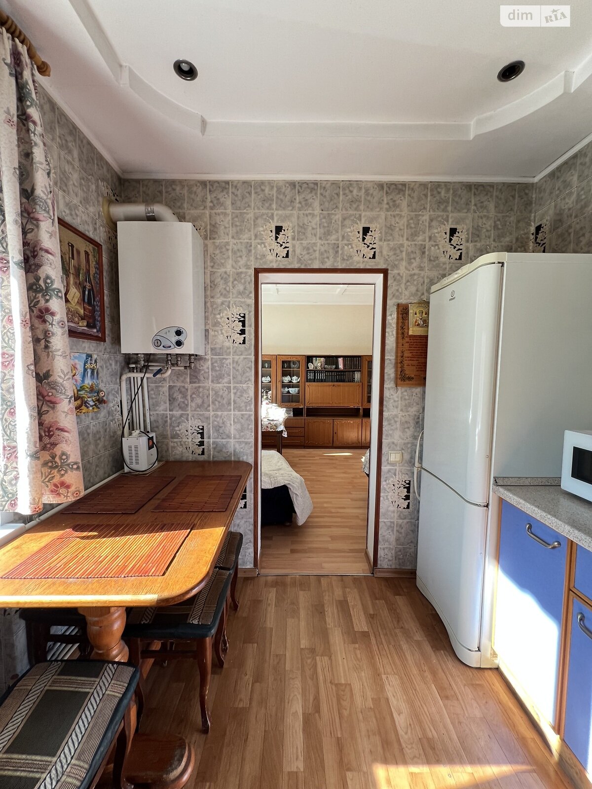 Продажа трехкомнатной квартиры в Кривом Роге, на ул. Вадима Гурова 2, район Металлургический фото 1 Продажа трехкомнатной квартиры в Кривом Роге, на ул. Вадима Гурова 2, район Металлургический фото 1