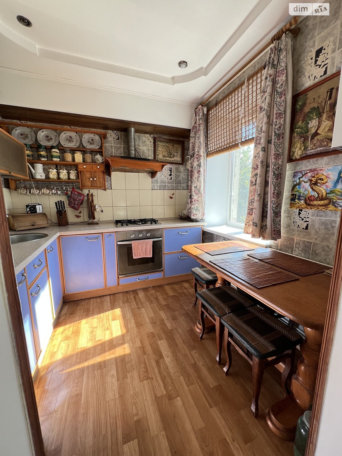 Продажа трехкомнатной квартиры в Кривом Роге, на ул. Вадима Гурова 2, район Металлургический фото 1 Продажа трехкомнатной квартиры в Кривом Роге, на ул. Вадима Гурова 2, район Металлургический фото 1