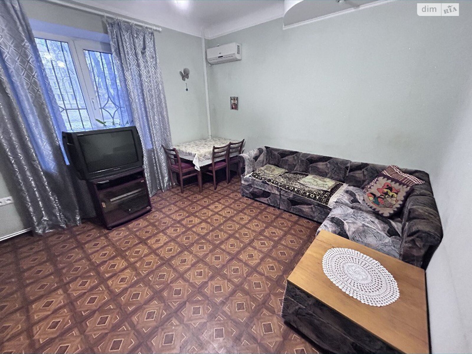 Продажа трехкомнатной квартиры в Кривом Роге, на ул. Вадима Гурова, район Металлургический фото 1