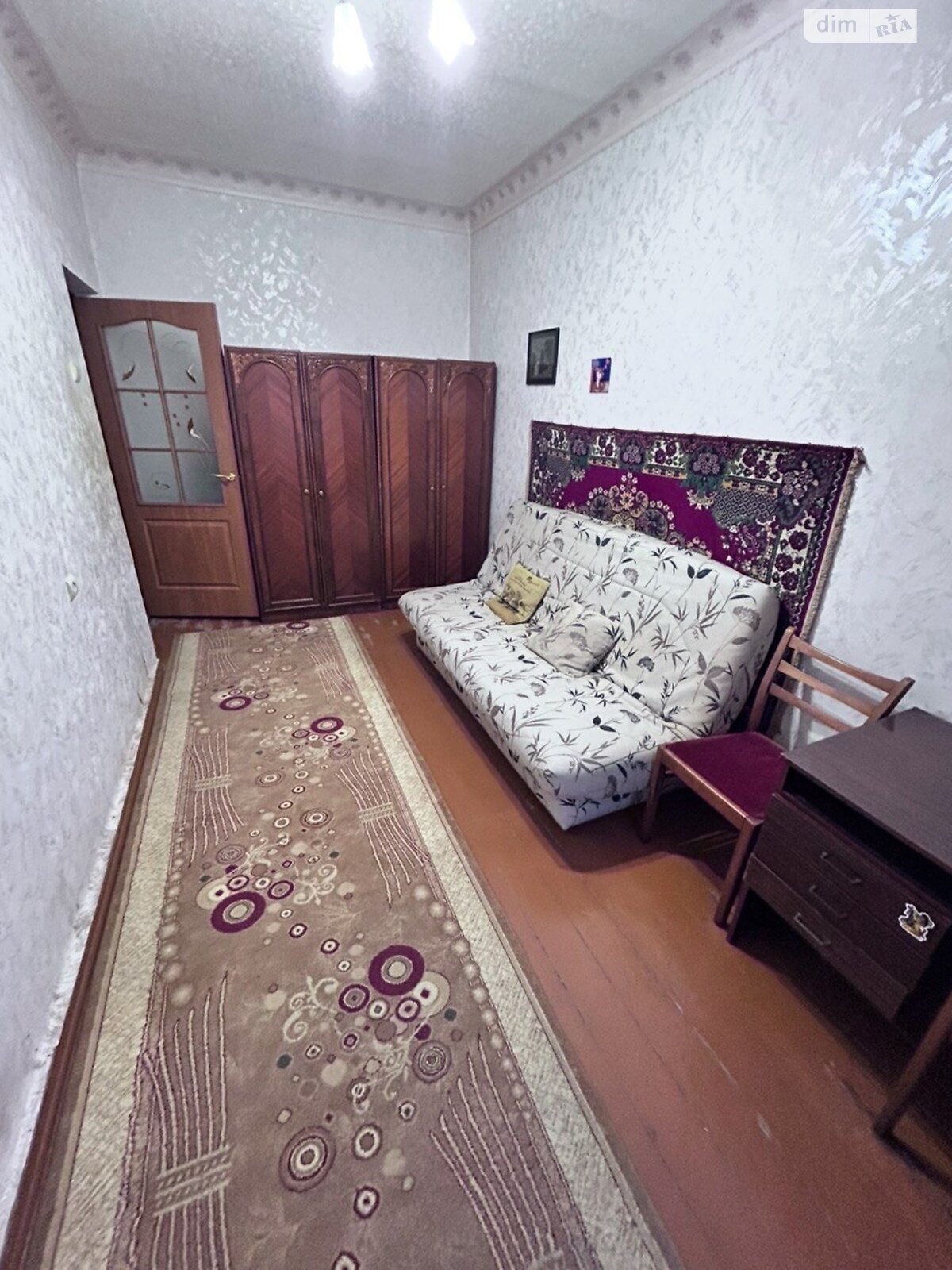 Продажа трехкомнатной квартиры в Кривом Роге, на ул. Вадима Гурова, район Металлургический фото 1