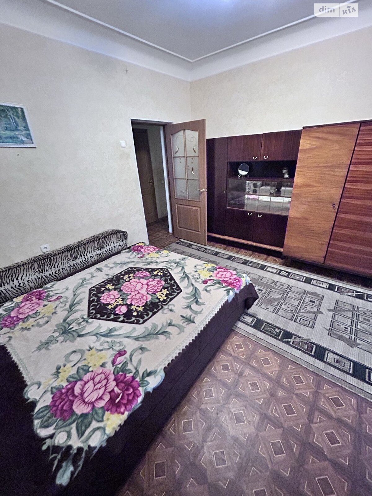 Продажа трехкомнатной квартиры в Кривом Роге, на ул. Вадима Гурова, район Металлургический фото 1