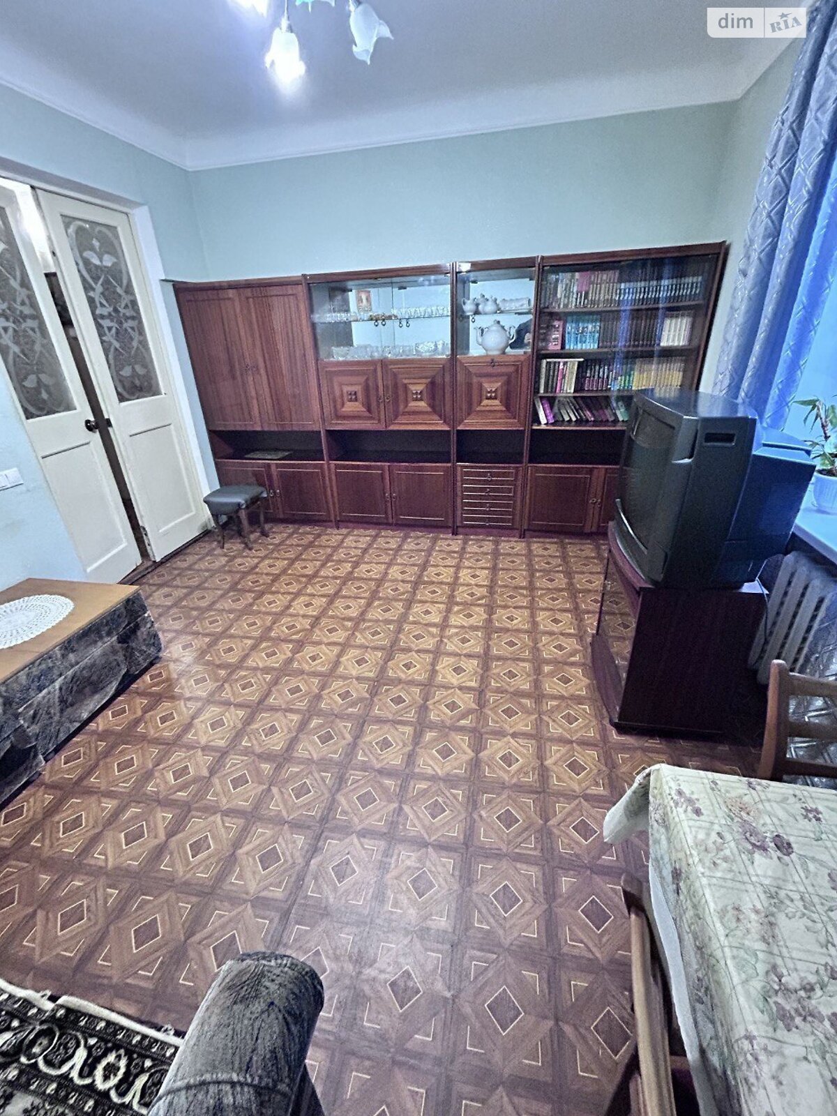 Продажа трехкомнатной квартиры в Кривом Роге, на ул. Вадима Гурова, район Металлургический фото 1