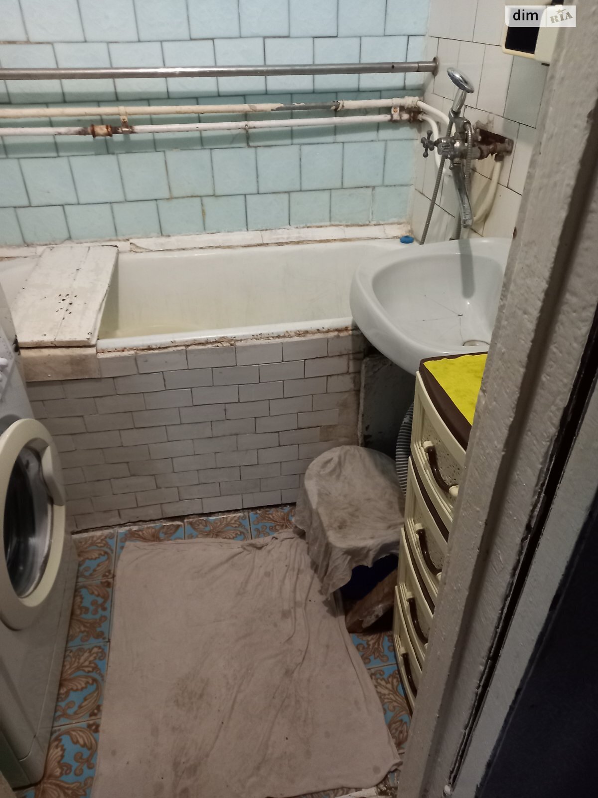 Продаж трикімнатної квартири в Кривому Розі, на вул. Ветеранів Праці 56, район Металургійний фото 1 Продаж трикімнатної квартири в Кривому Розі, на вул. Ветеранів Праці 56, район Металургійний фото 1