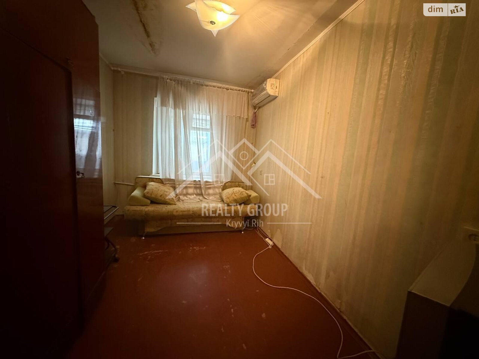 Продажа трехкомнатной квартиры в Кривом Роге, на ул. Виталия Матусевича 28, район Металлургический фото 1 Продажа трехкомнатной квартиры в Кривом Роге, на ул. Виталия Матусевича 28, район Металлургический фото 1