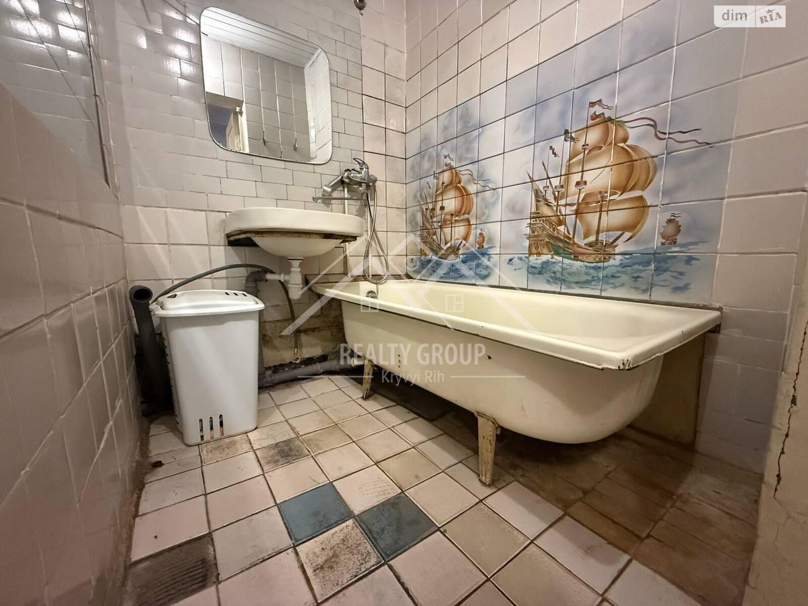 Продажа трехкомнатной квартиры в Кривом Роге, на ул. Виталия Матусевича 28, район Металлургический фото 1 Продажа трехкомнатной квартиры в Кривом Роге, на ул. Виталия Матусевича 28, район Металлургический фото 1