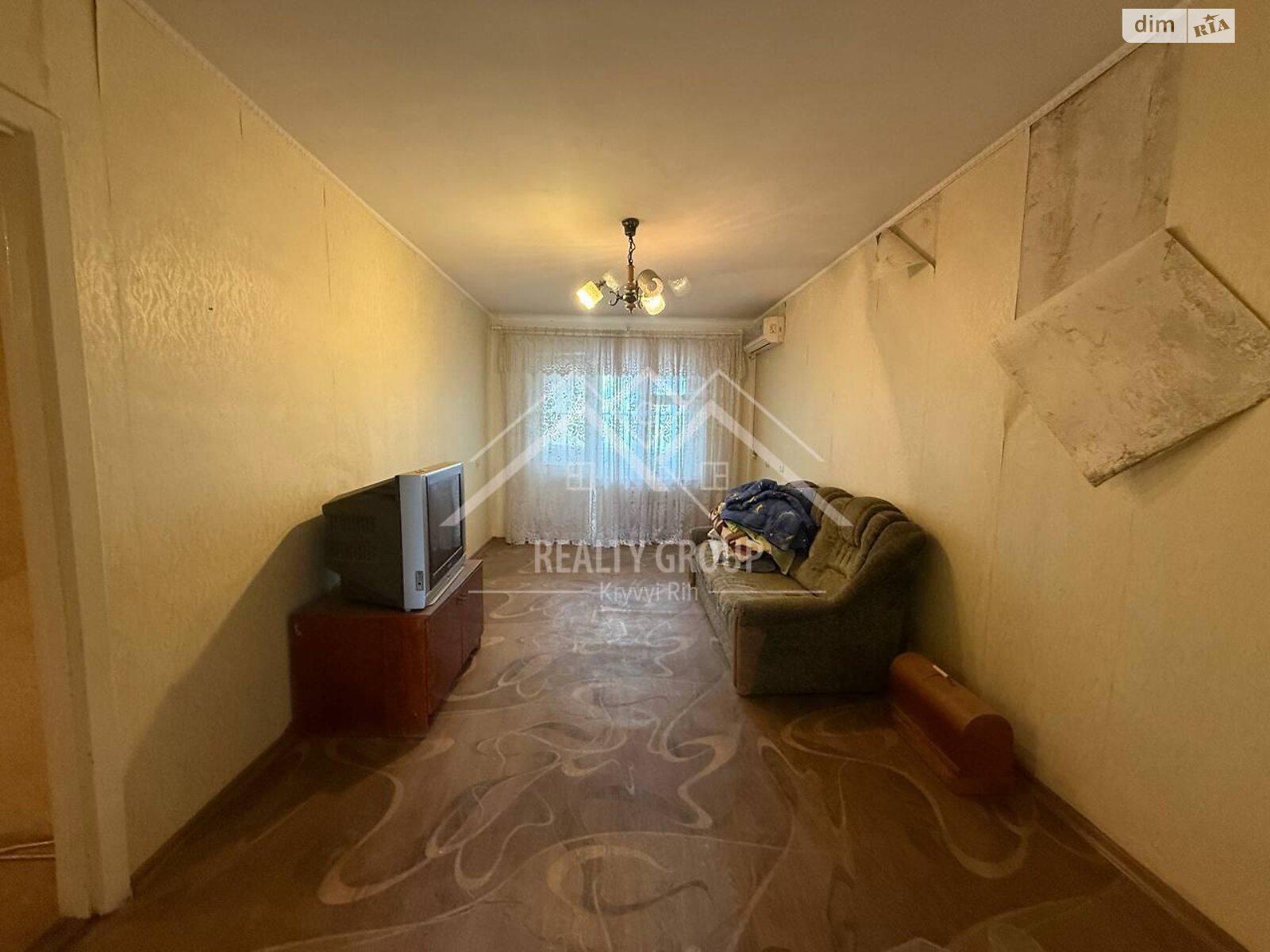 Продажа трехкомнатной квартиры в Кривом Роге, на ул. Виталия Матусевича 28, район Металлургический фото 1 Продажа трехкомнатной квартиры в Кривом Роге, на ул. Виталия Матусевича 28, район Металлургический фото 1