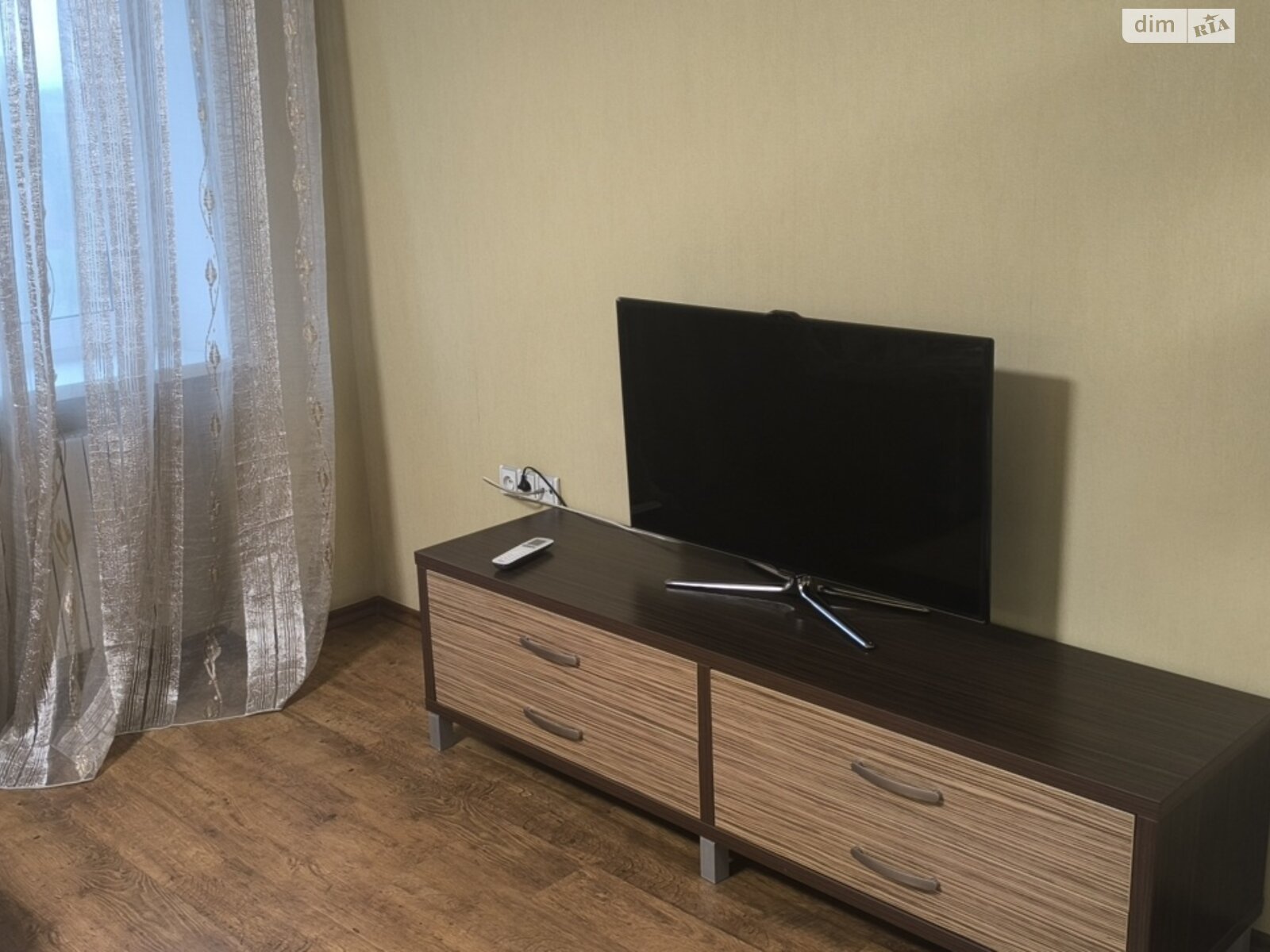 Продаж трикімнатної квартири в Кривому Розі, на вул. Віталія Матусевича 2А, район Металургійний фото 1 Продаж трикімнатної квартири в Кривому Розі, на вул. Віталія Матусевича 2А, район Металургійний фото 1