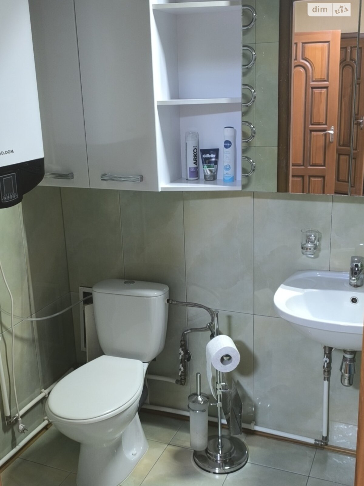 Продаж трикімнатної квартири в Кривому Розі, на вул. Віталія Матусевича 2А, район Металургійний фото 1 Продаж трикімнатної квартири в Кривому Розі, на вул. Віталія Матусевича 2А, район Металургійний фото 1